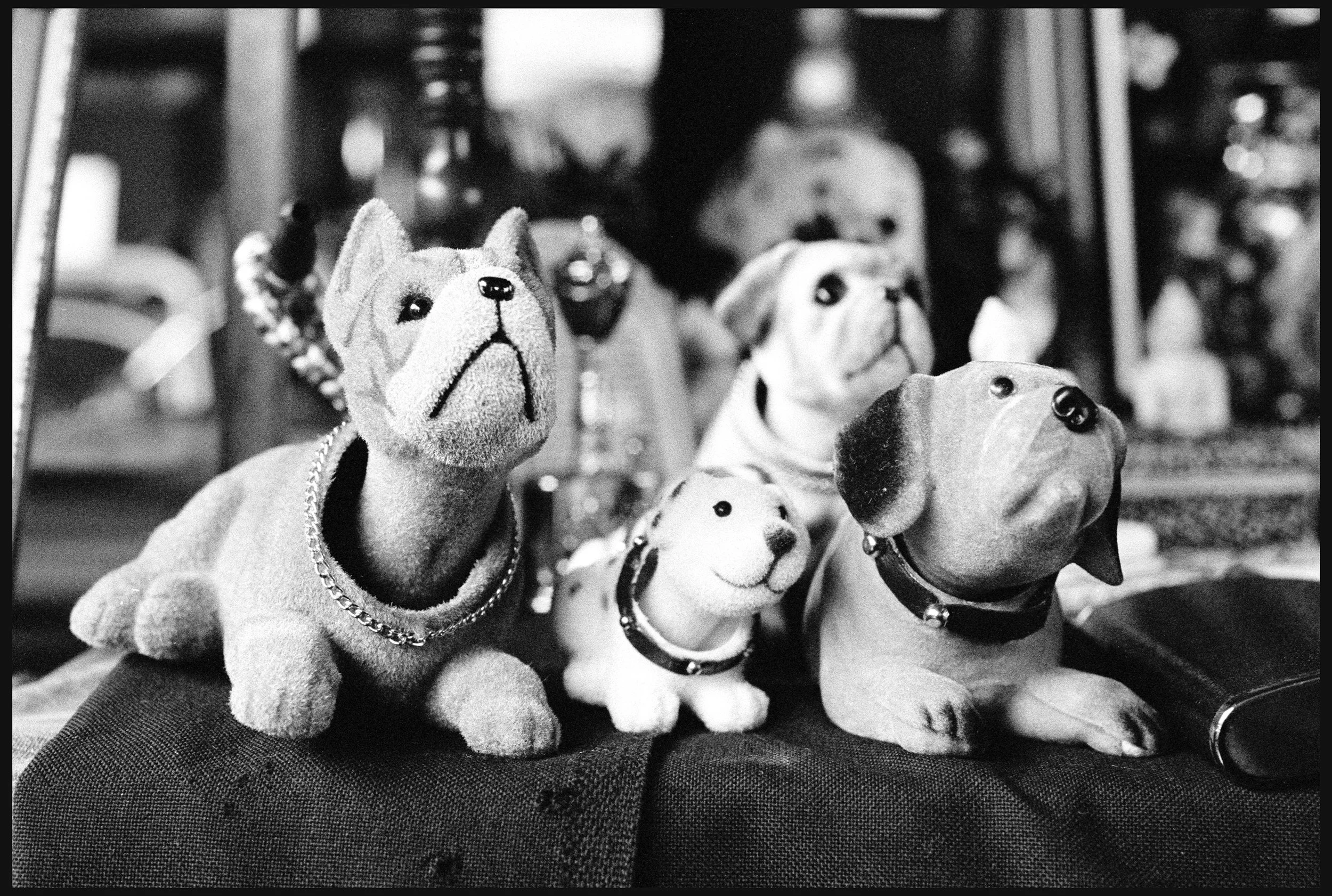 Portobello Road, London 2002 (445-027) HP5 / Nikon F3 / 50mm Nikkor