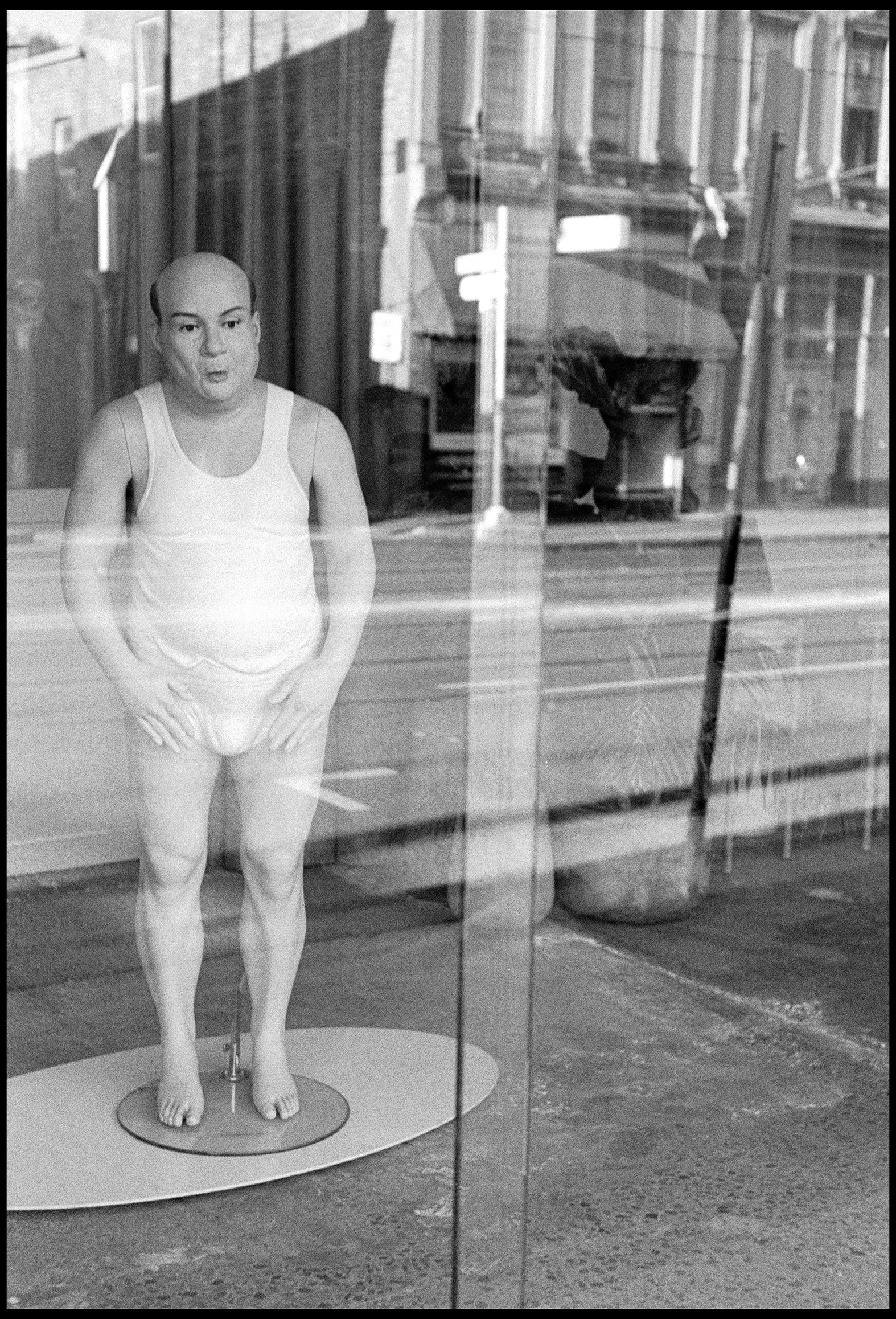 Prahran, Melbourne 2025 (970-023) HP5 / Canon 7 / 50mm Nikkor f2