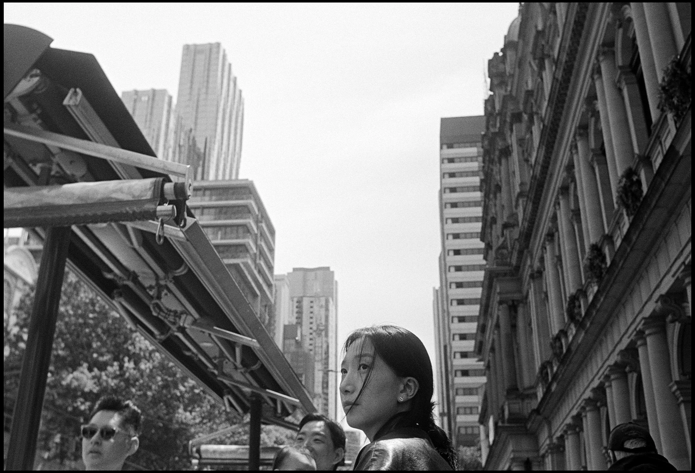 Melbourne CBD 2025 (1023-031) HP5 / Leica III / 35mm Nikkor f2.5