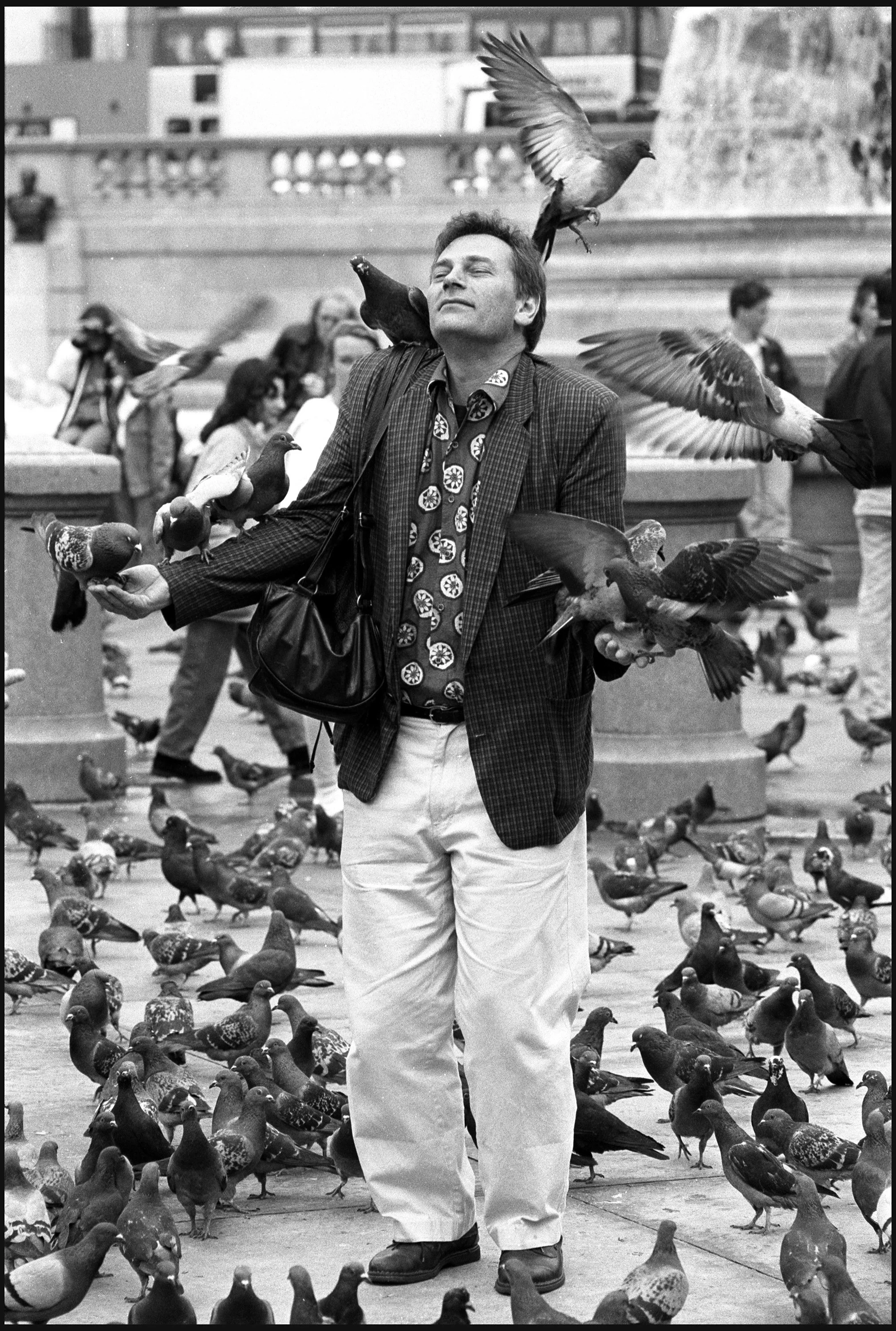 Trafalgar Square, London 1994 (111-006) FP4 / Canon A1 / 50mm Canon