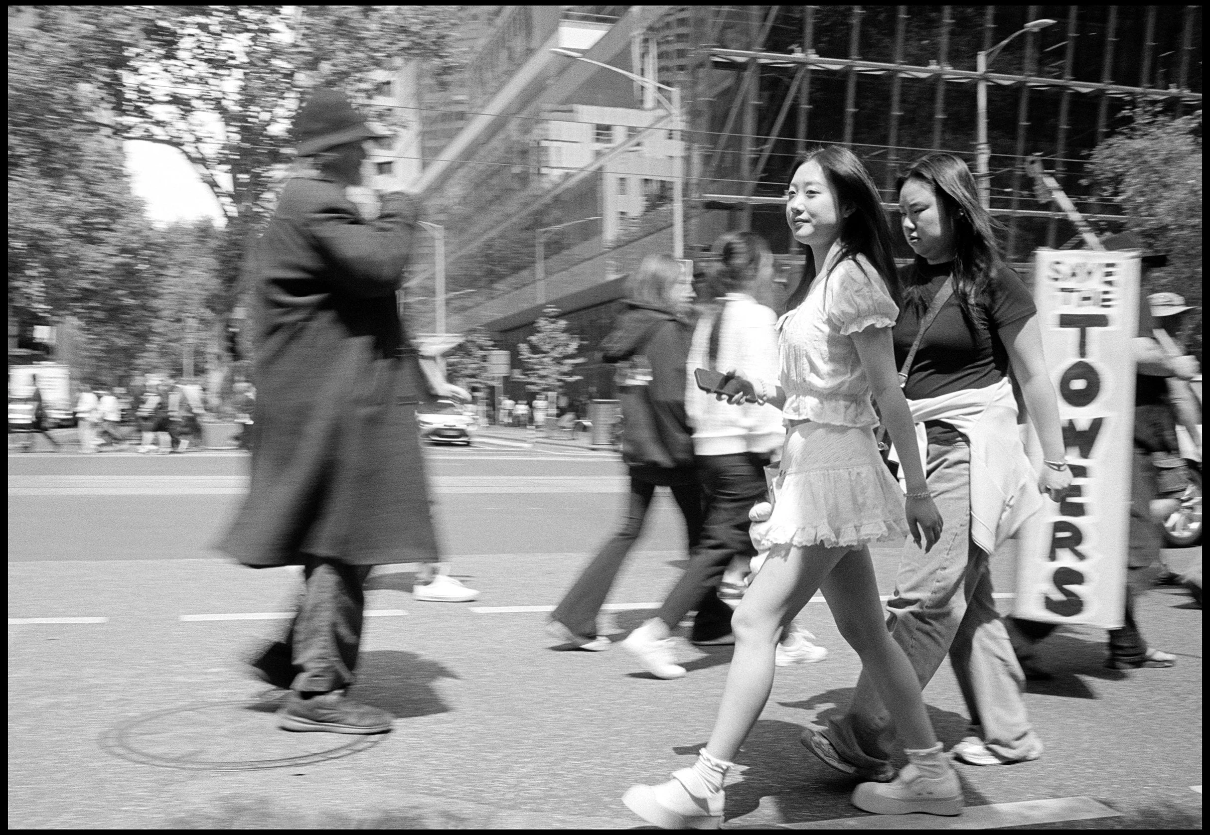 Melbourne CBD 2025 (1022-028) HP5 / Leica III / 35mm Canon f2