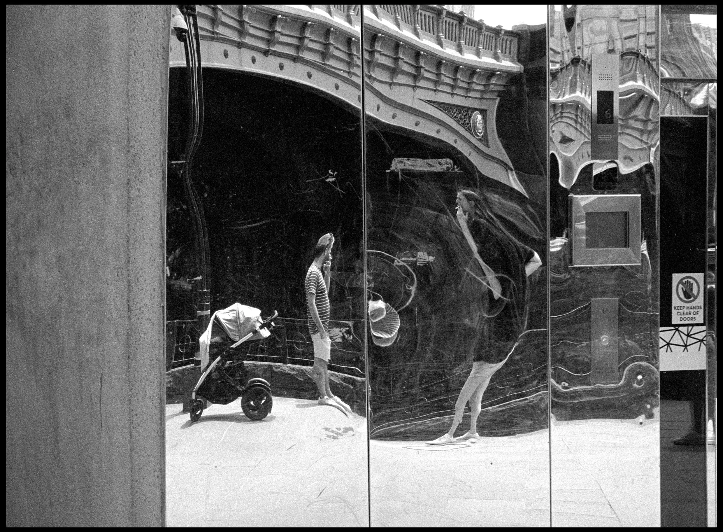 Melbourne 2020 (884-032) FP4 / Canon P / 50mm Voigtlander Color Skopar f2.5