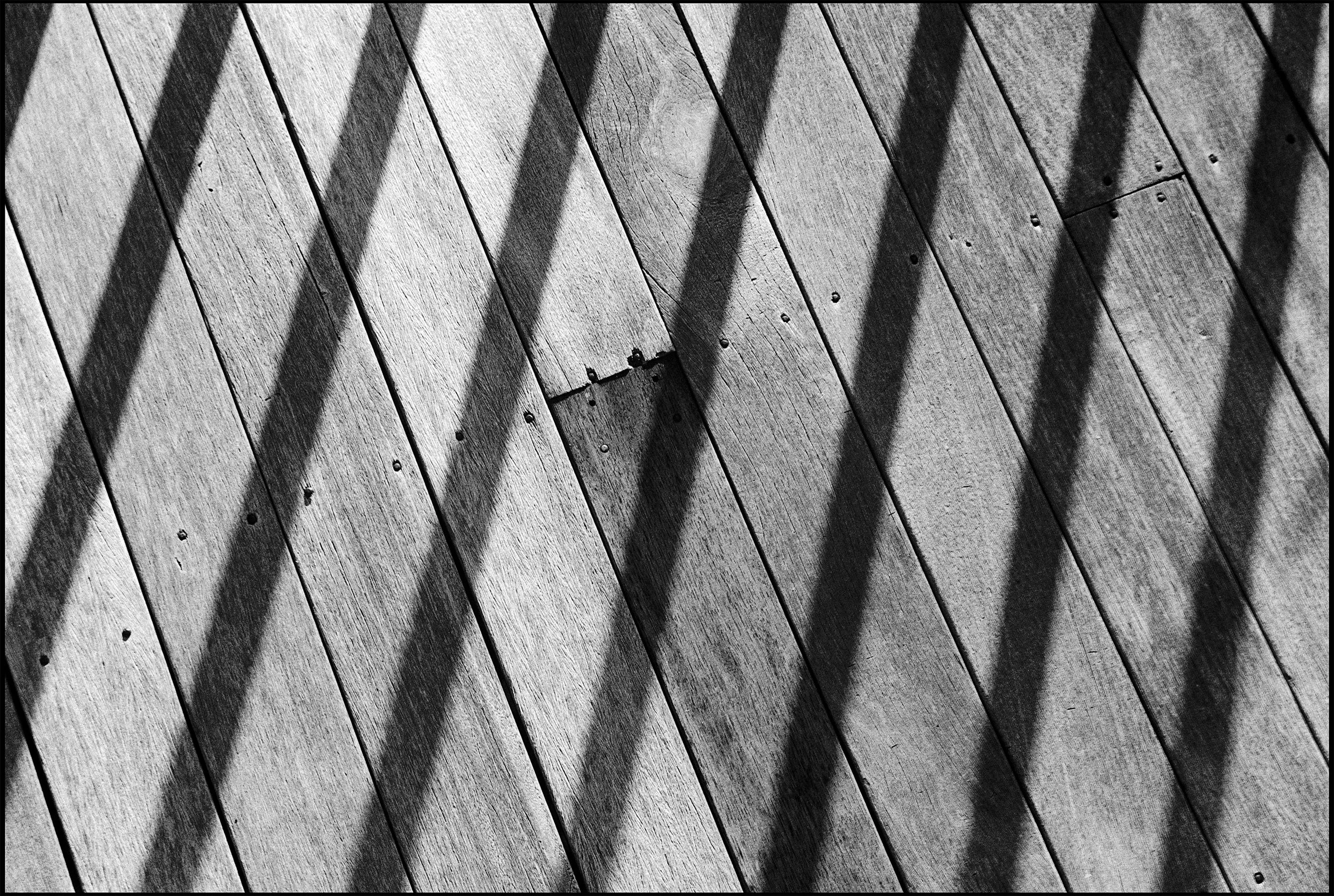 Byron Bay 2015 (673-040) FP4 / Leica IIIa / 50mm Leitz Summitar f2