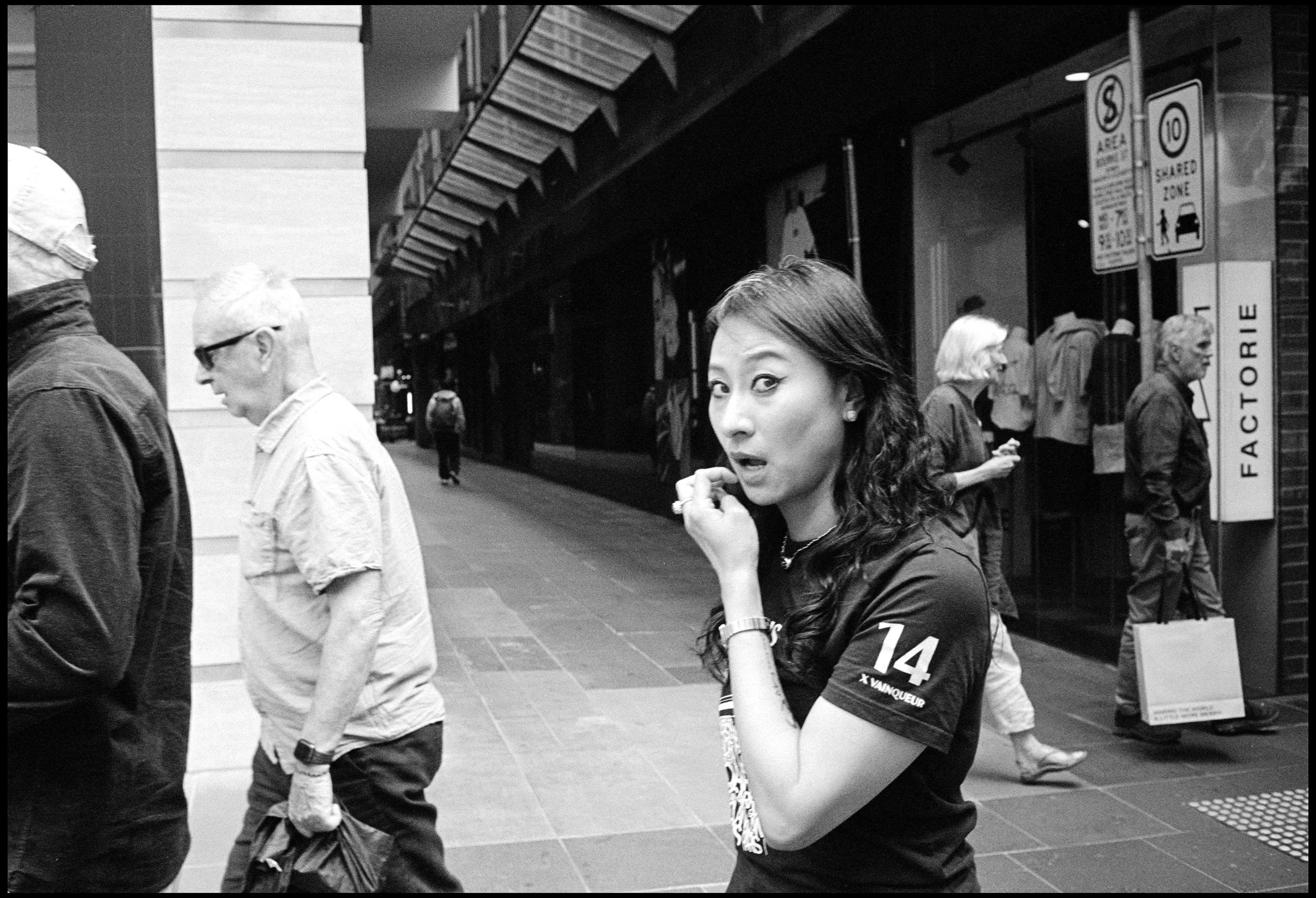 Bourke St Mall, Melbourne CBD 2025 (1030-024) HP5 / Leica III / 35mm Canon f2