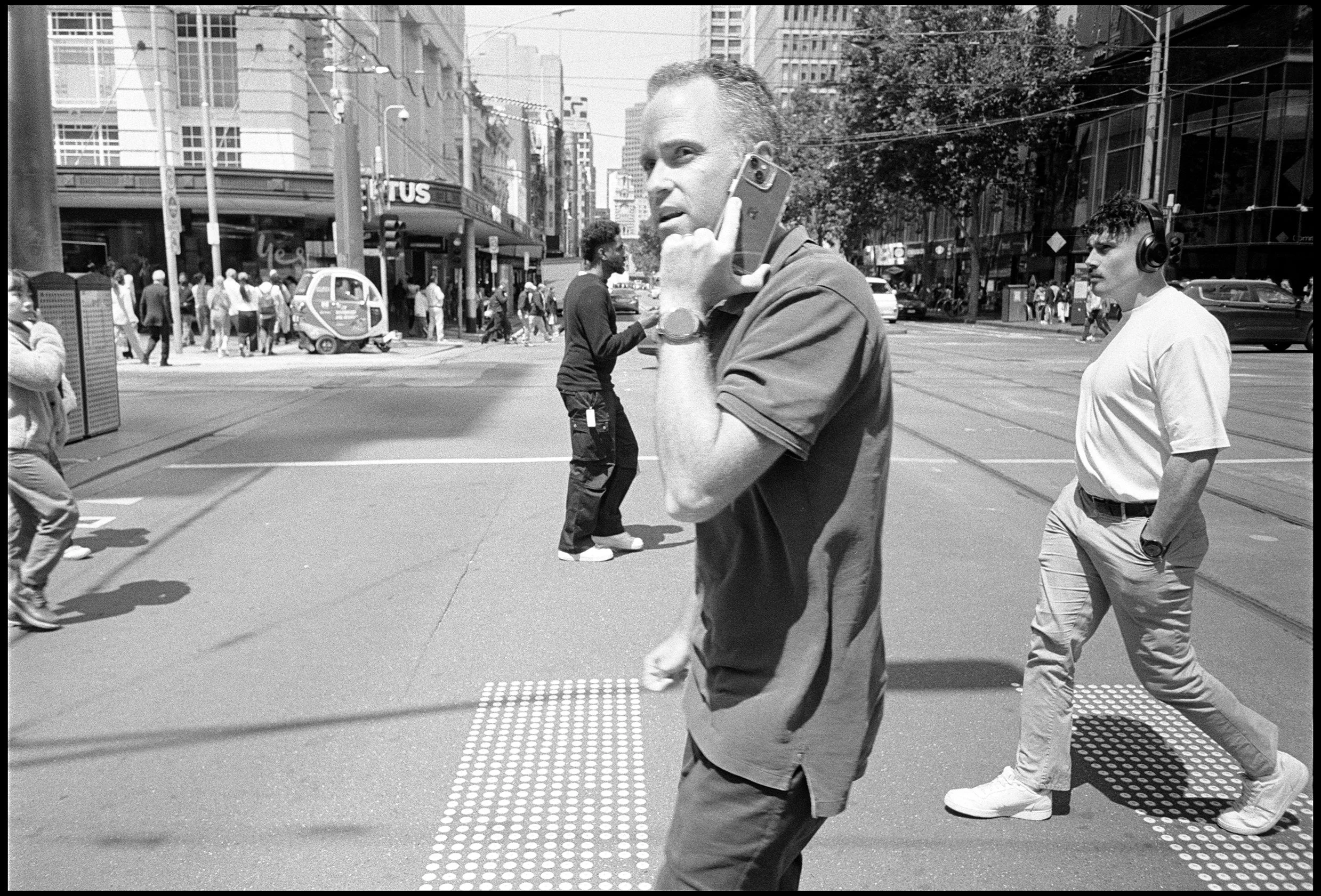 Elizabeth Street, Melbourne 2026 (1044-025) HP5 / Leica III / 28mm Canon f2.8