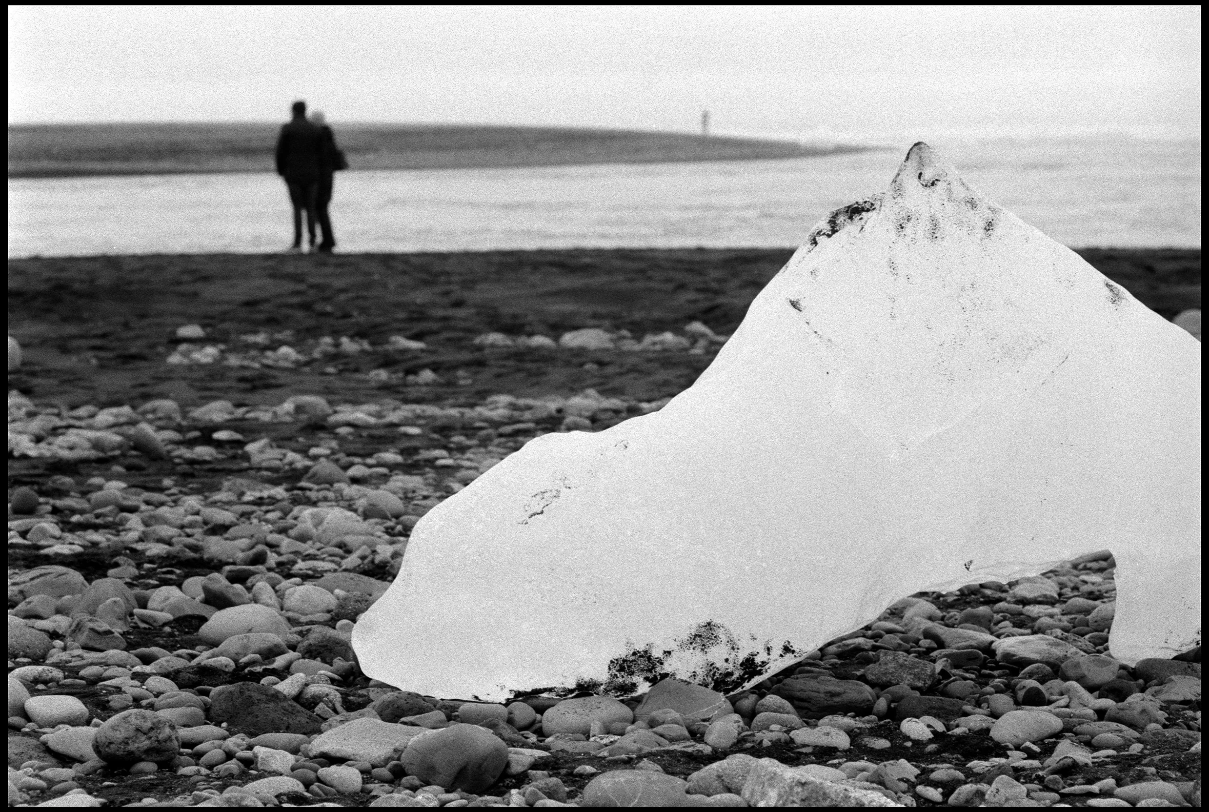 Diamond Beach, Iceland 2025 (1013-029) HP5 / Leica M2 / 90mm Leitz Tele-Elmarit f2.8