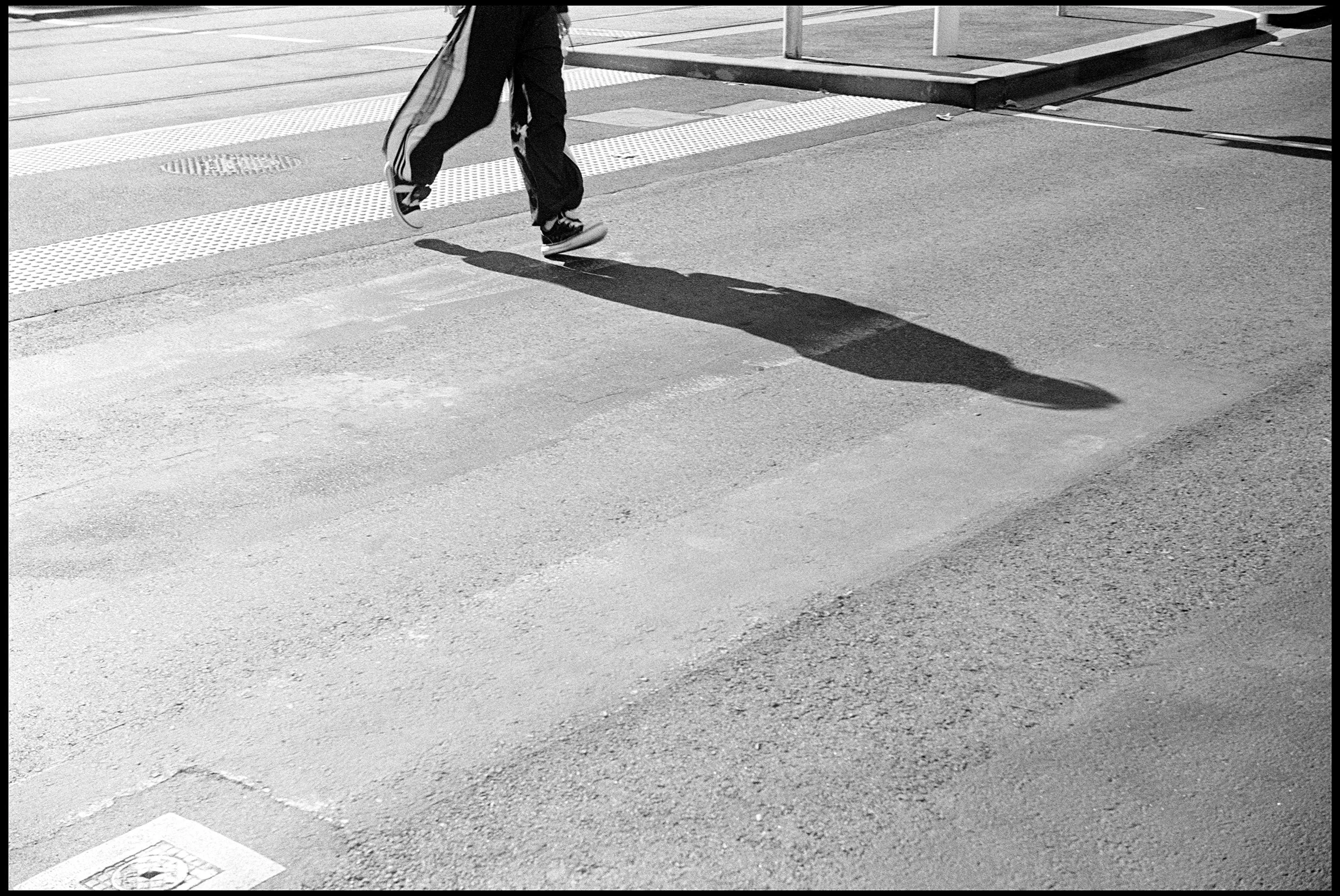 Melbourne CBD 2025 (1000-023) HP5 / Leica III / 50mm Leitz Elmar f3.5