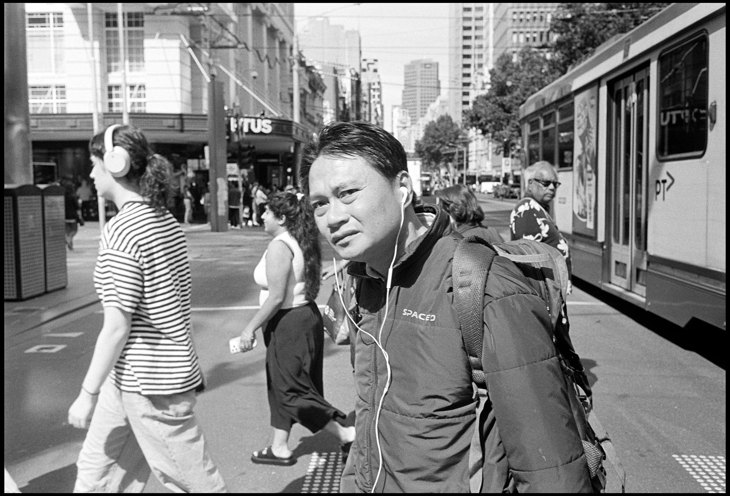 Elizabeth Street, Melbourne 2026 (1055-019) HP5 / Leica III / 35mm Nikkor f2.5