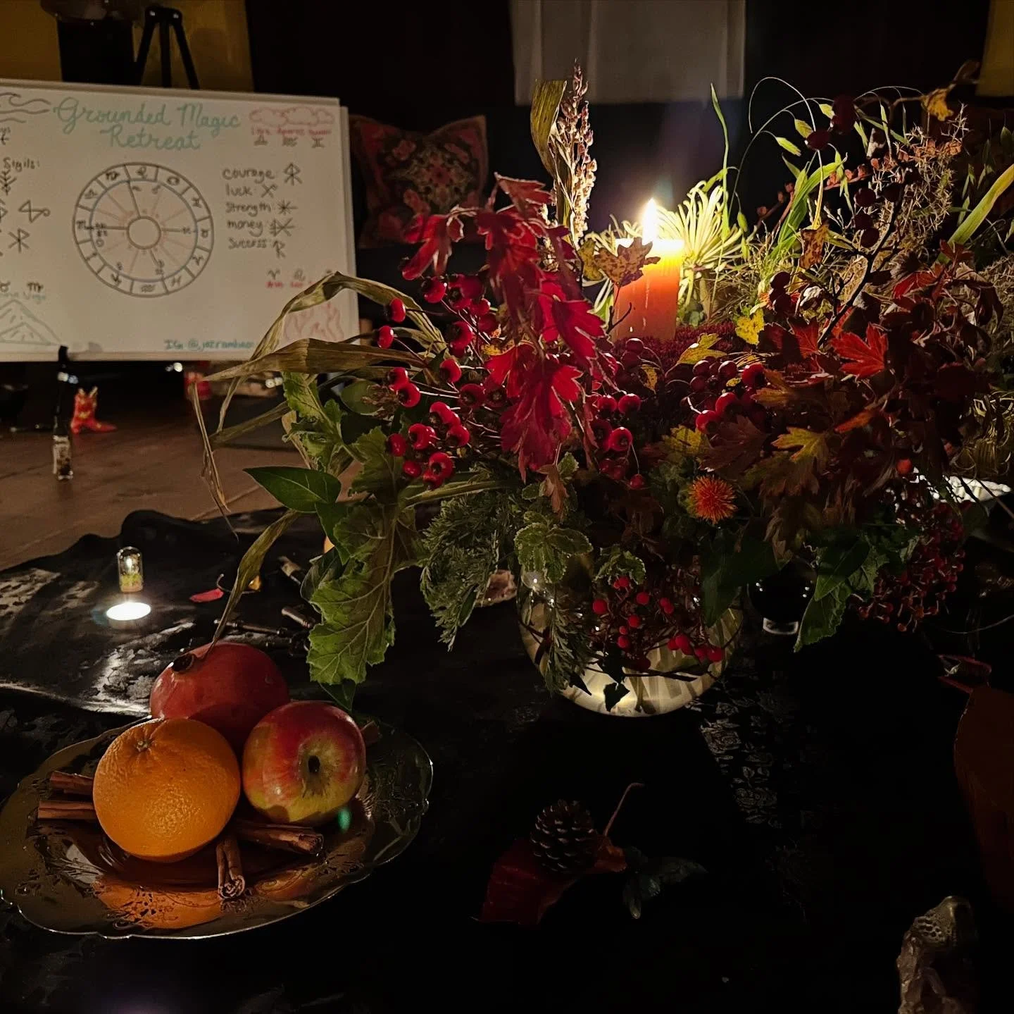 A weekend of ritual, nourishment, &amp; connection 🌔🍂

8 of us gathered on Whidbey Island for our Grounded Magic Retreat, where we created a powerful container for our hearts to open and our dreams to take shape.

Should we do it again next year?? 