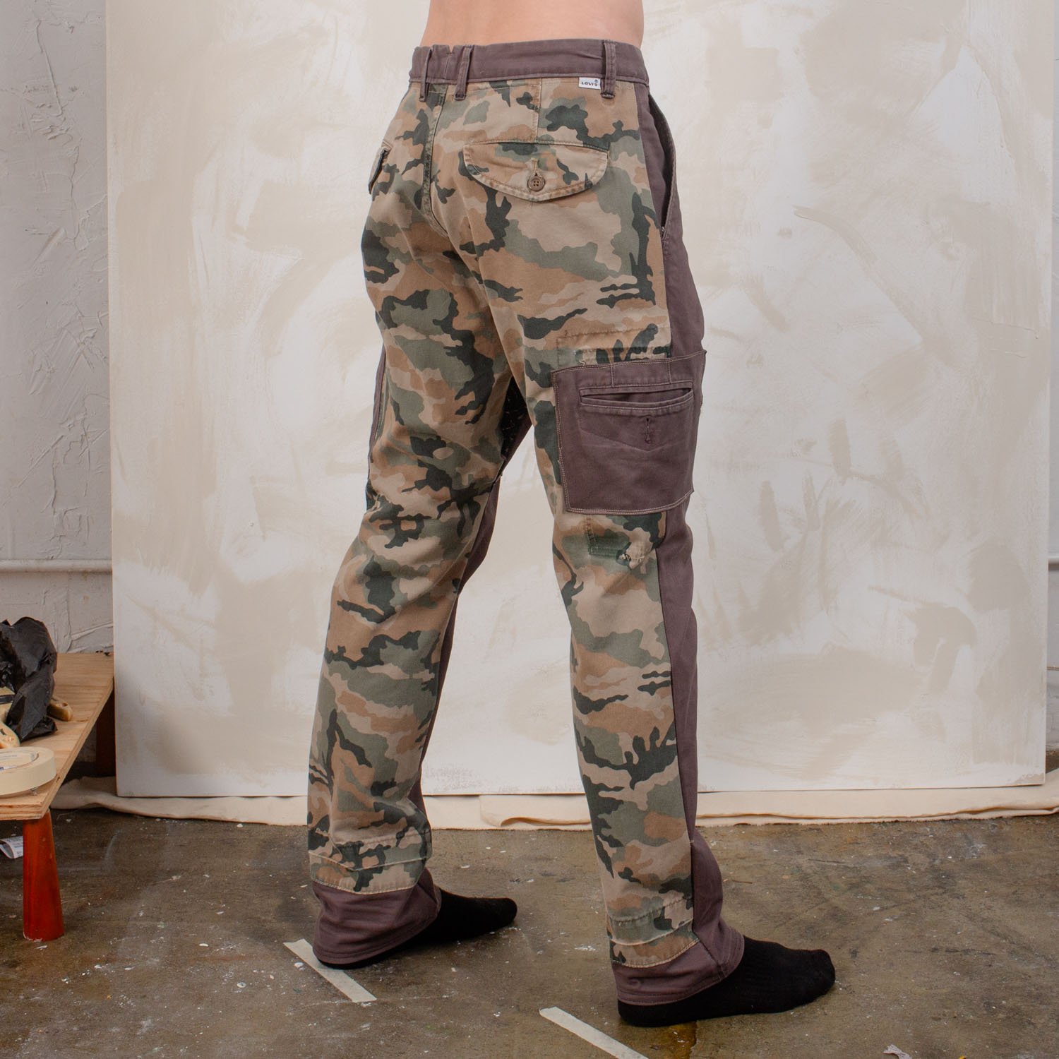 pants_0084_07.jpg