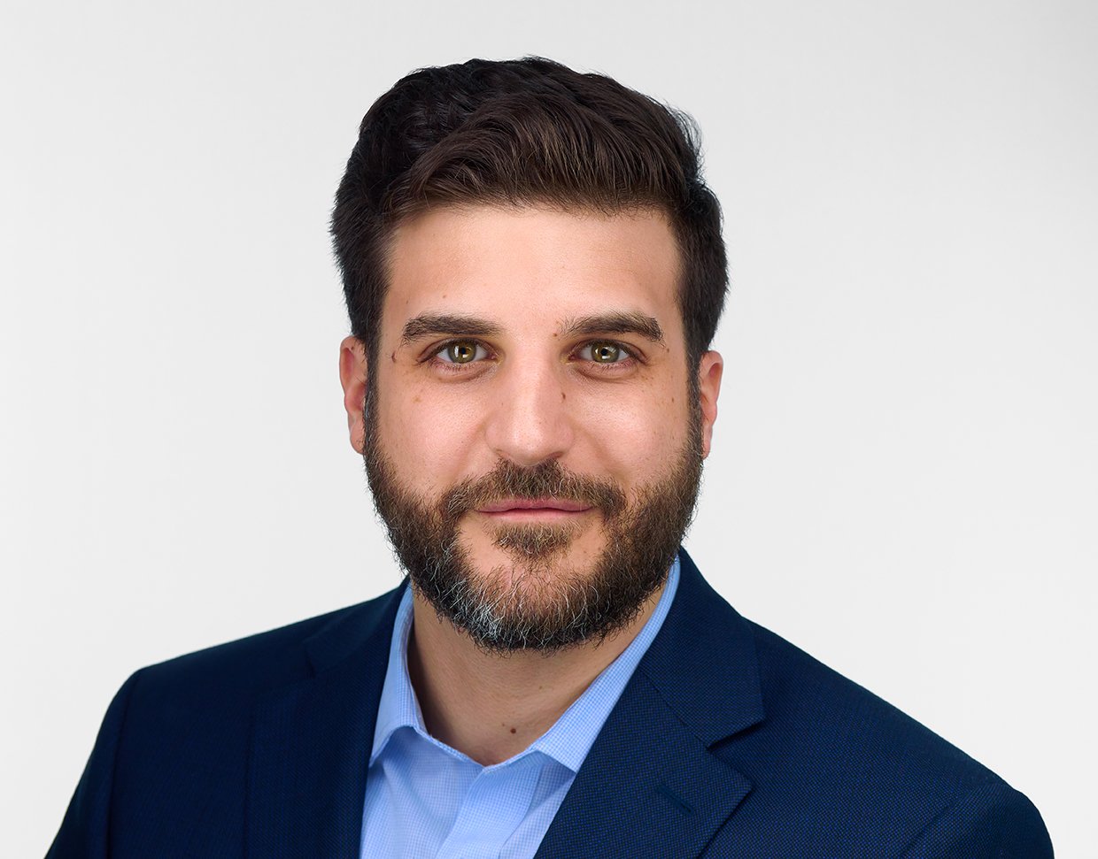 New job? New headshot for sure. Congratulations to Roy for joining a large law firm in their DC office! Had a great time working with him on his headshot refresh. 
#dcphotographer #lawfirm #lawfirmmarketing #headshotphotographer #marylandphotographer