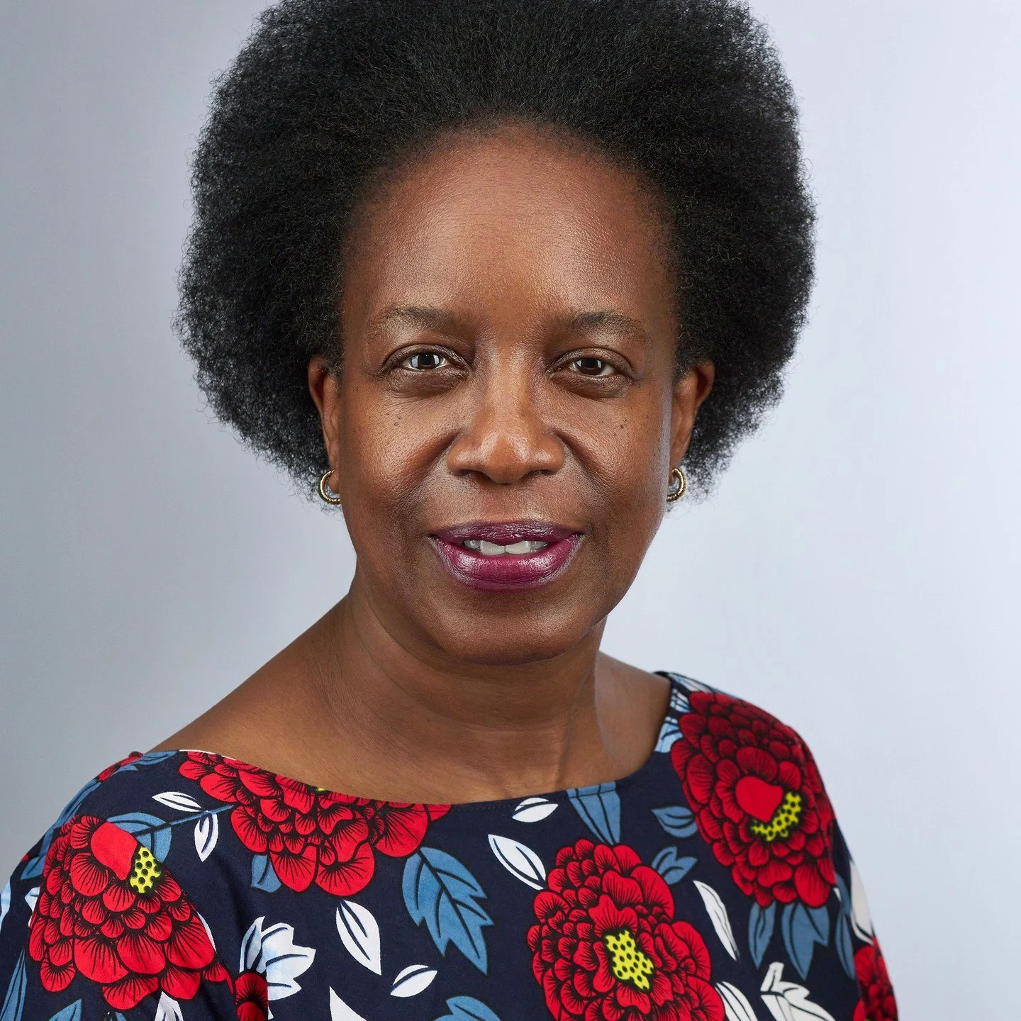 FACT: People make a decision to trust someone within 100 milliseconds of seeing their face. And in today's digital world, your best shot at making a great first impression is through your online presence. So what does your current headshot say about 