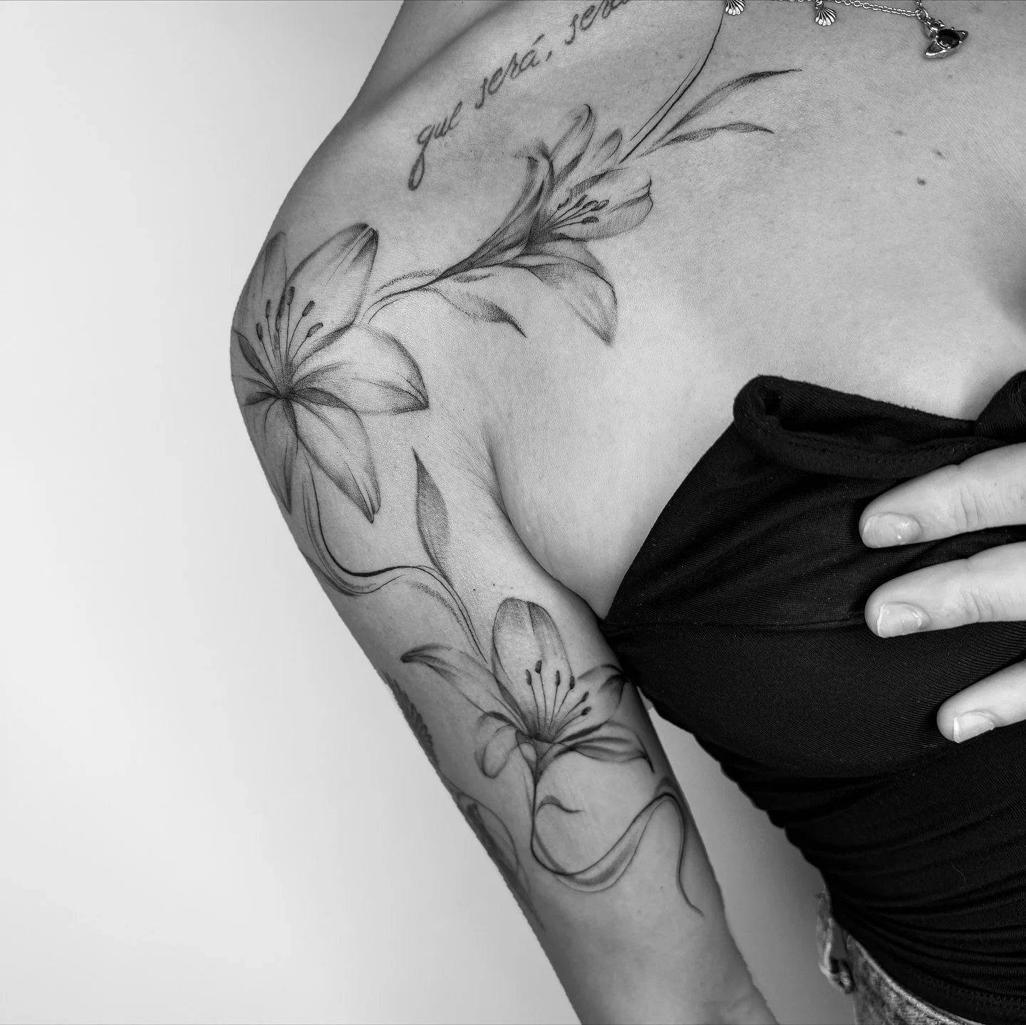 loved creating this piece for @alissiachemello77 appreciate your trust and love always 🖤
-
-
-
#tinytattoo #flashtattoo #smalltattoo #stickertattoo #patchwork #patchworktattoo #finelinetattoo #sunshinecoasttattoo #sunshinecoast #tattoos #finelineart