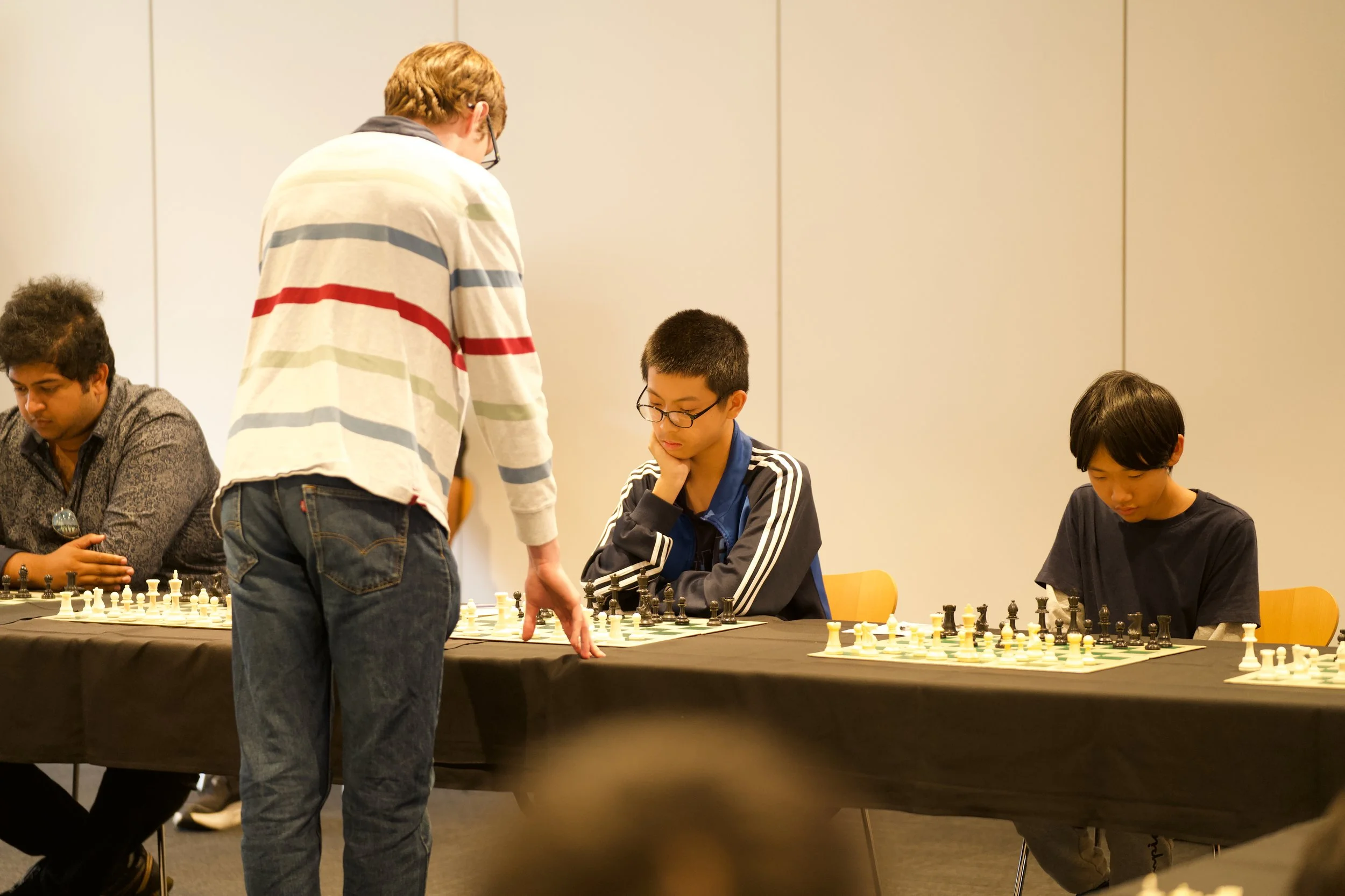 GM Anton Smirnov's Simultaneous Exhibition 