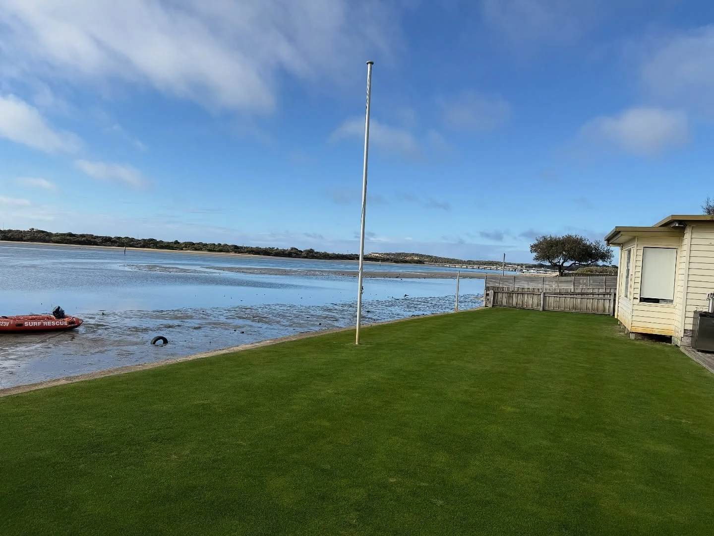 Beautiful fine fescue in Barwon Heads. ⛳️ ☀️