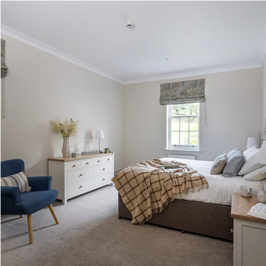 Shared Room with Ensuite - Twin