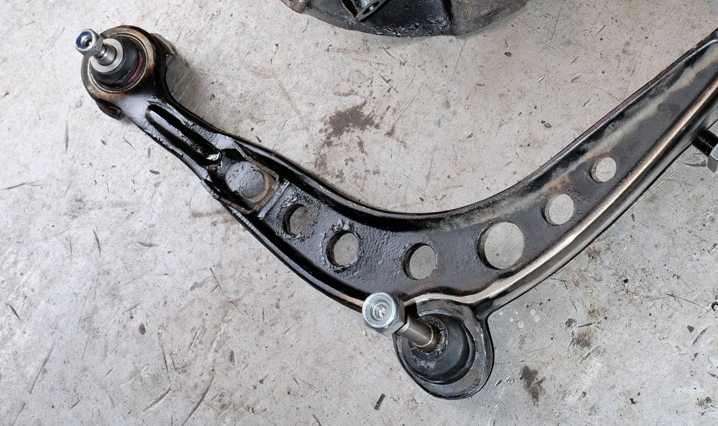 AVTOSPOTTER E36 EXTENDED LOWER CONTROL ARM