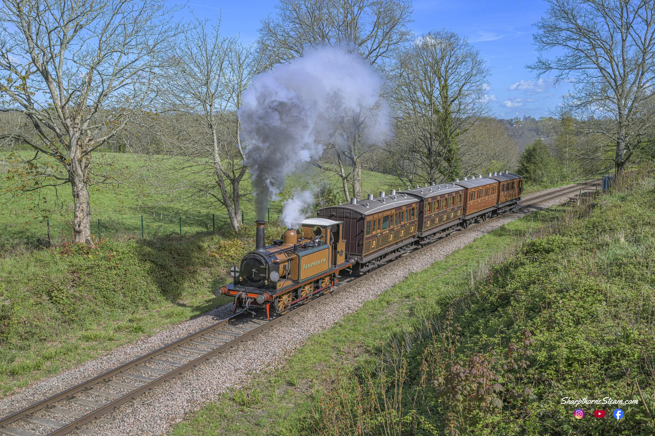 Branchline Terrier - No72 rounds the curve at Hill Place Farm with a short branchline set.