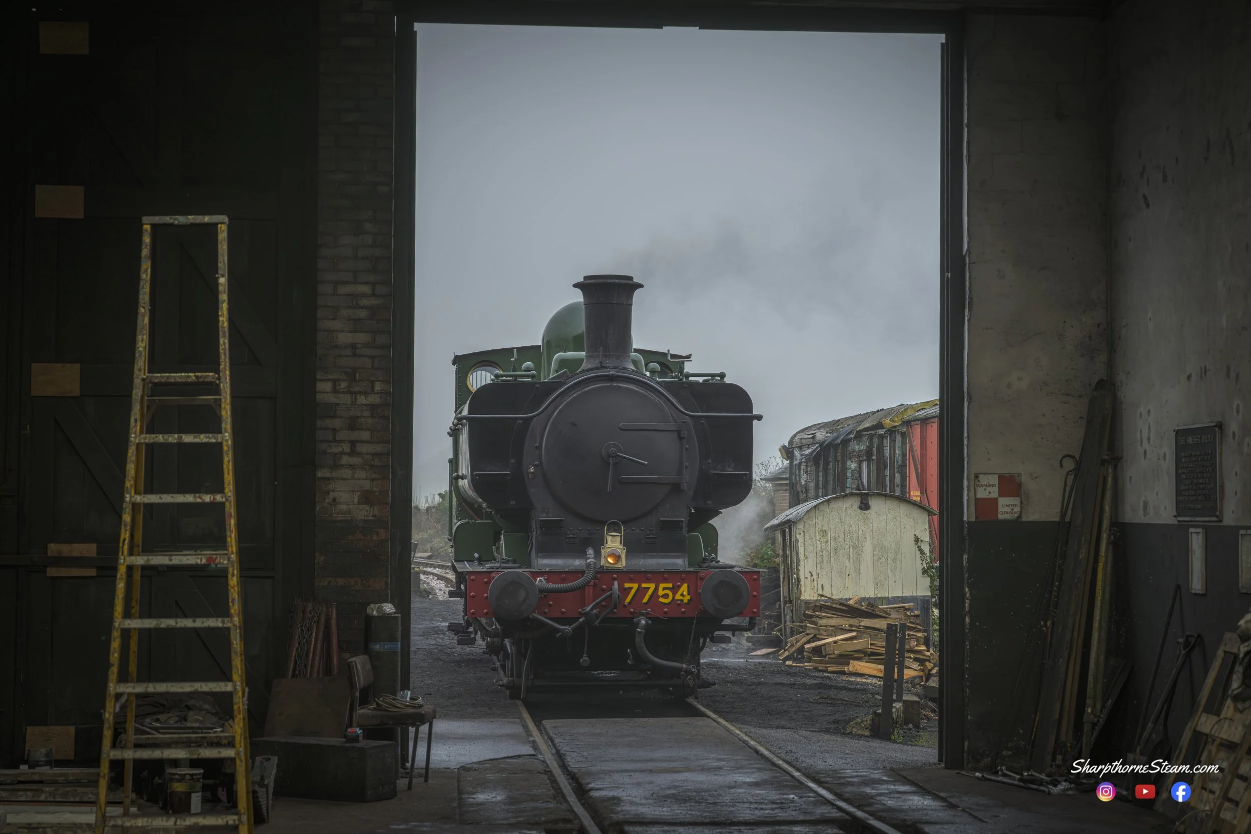On Shed - No7754 awaits its turn to enter the shed.