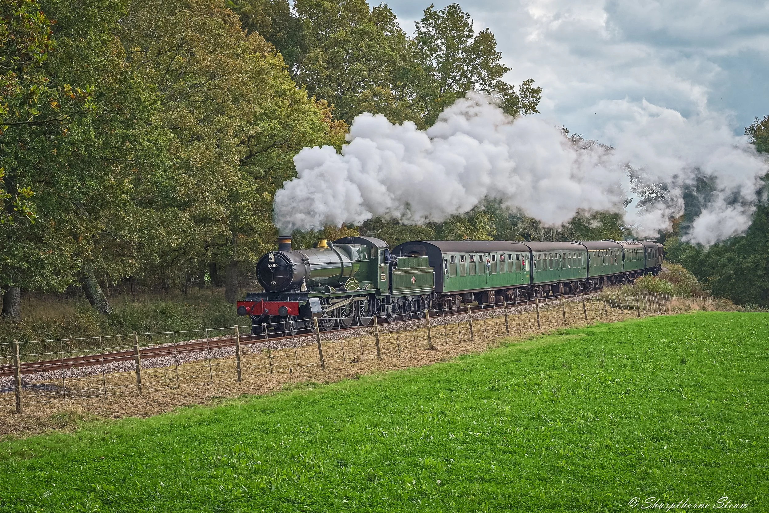 Betton Curve - No6880 Betton Grange round the curve at the top of Freshfield Bank