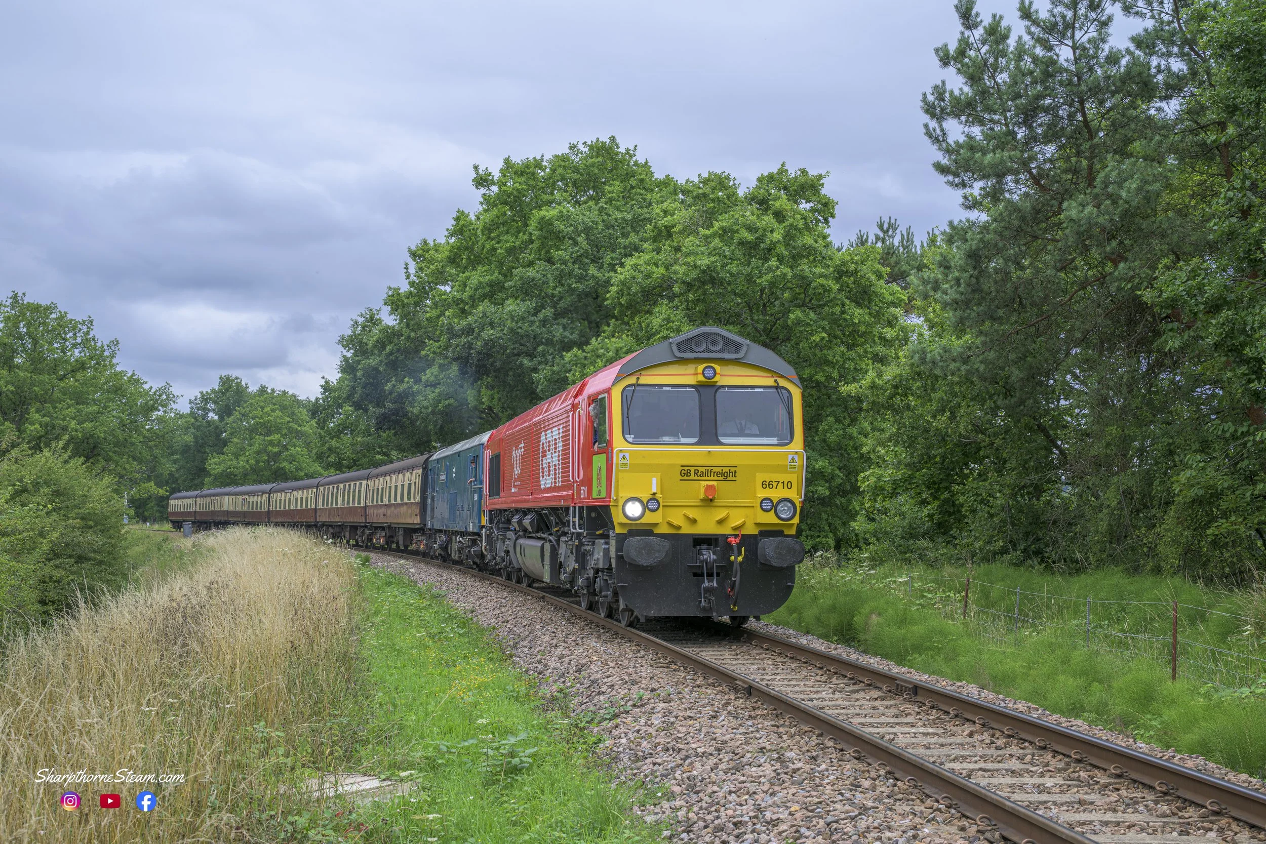 A Unexpected Sight - The Inspiration Rail 200 train visited the railway in July and with it came two Class 66 locos. One of those locos No66710 hauled passengers services over the first weekend of the trains visit assisted by E6040 Class 73 Diesel-El