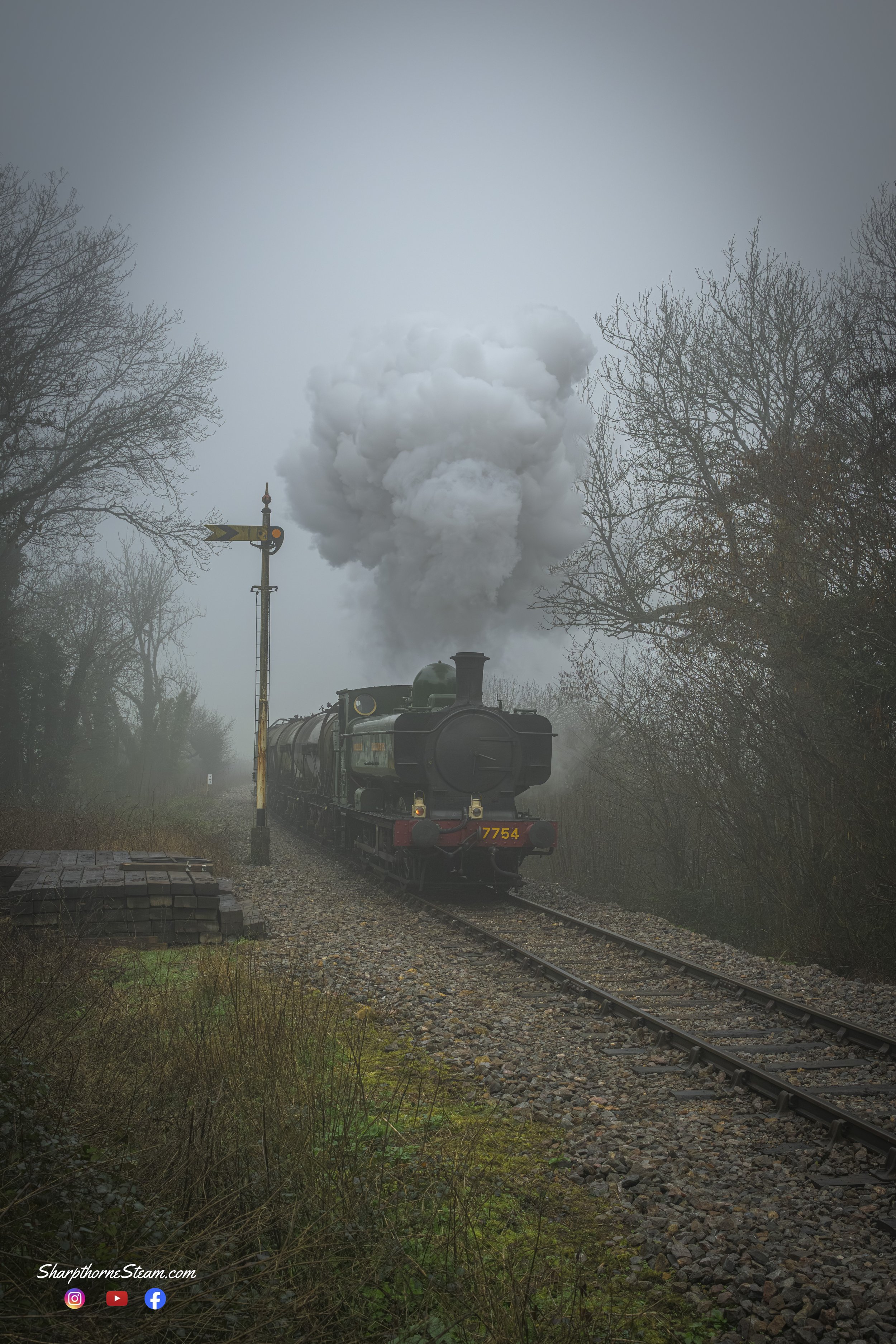 Misty Pannier - No7754 is seen at the outer home of Mendip Vale