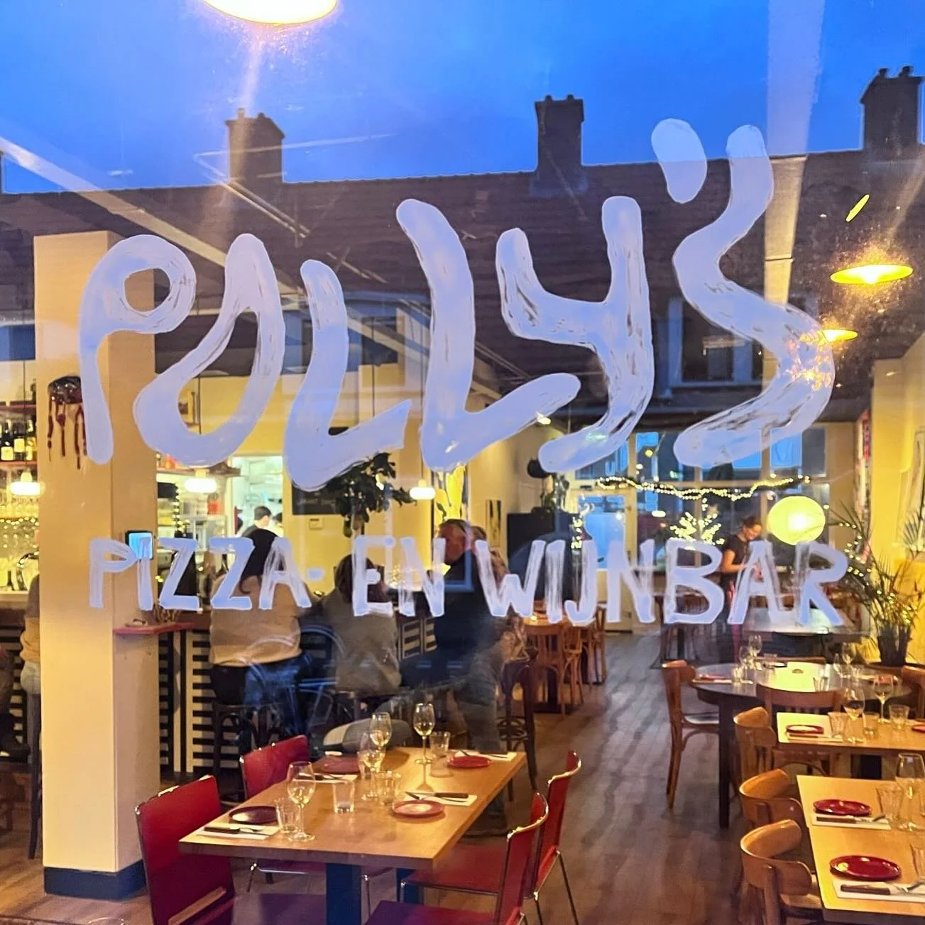 Wij zijn er klaar voor! De gemeente heeft nog uiterlijk een week nodig om de alcoholvergunning rond te krijgen, dus volgende week zouden we open mogen! 

De pizza&rsquo;s, de pasta&rsquo;s, de andere gerechten en de snacks hebben we uitgebreid getest