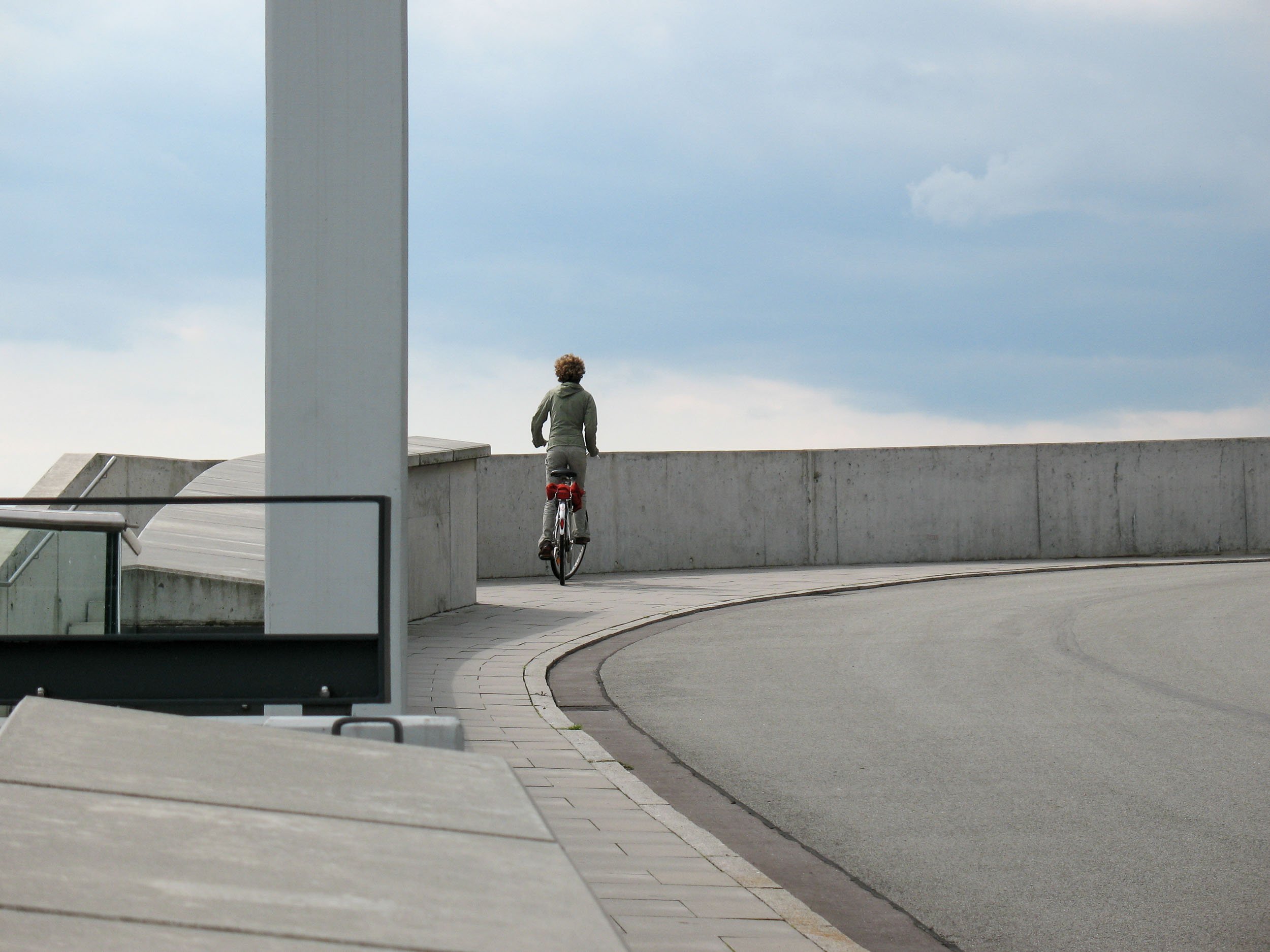 Look, 2019. © Christian Martin Colmer