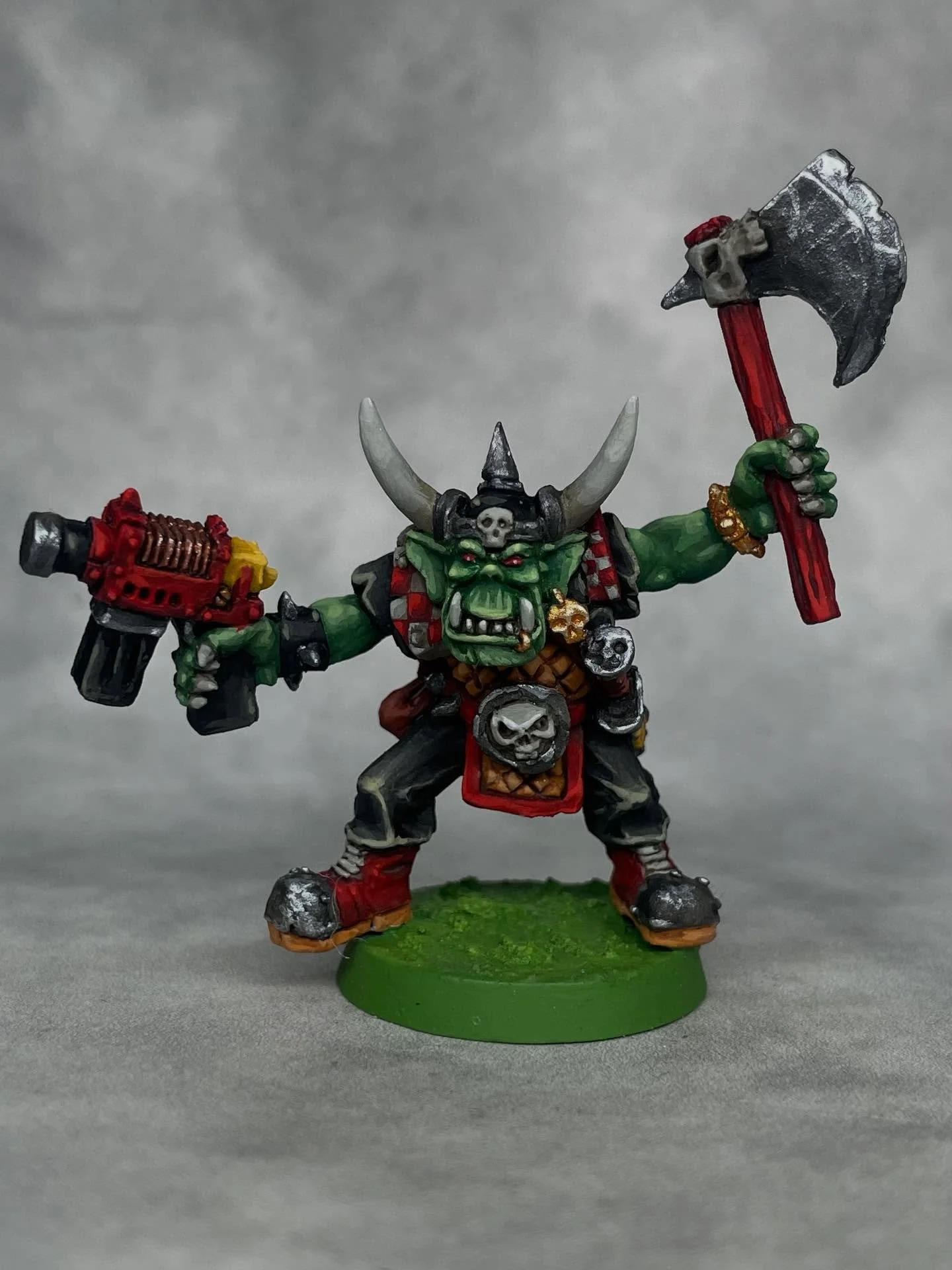 Don&rsquo;t forget your chance to preorder your Orc Space Marauders is only a link click away, just head to my bio #orcs #oldhammer #kevadamssculptor #orcsinspace #nineties #tabletopgamer