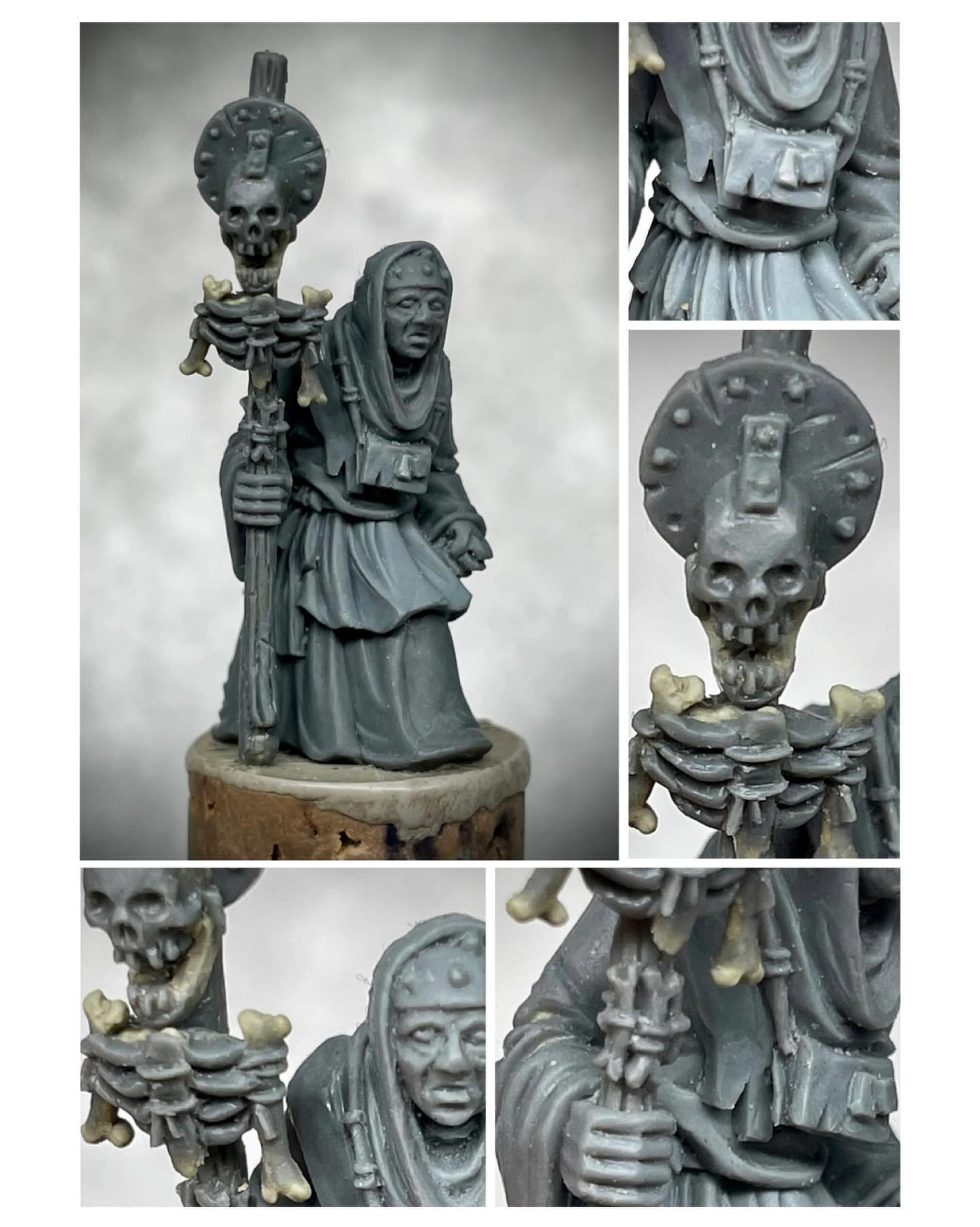 A false Prophet from my latest collaboration with @blackcrabart Oliver you want to pick up@the whole set the head to the link in my bio #blackcrabminiatures #falseprophet #traditionalsculpture #28mm #grimdark #grimdarkfantasy #darkartist #skirmishwar