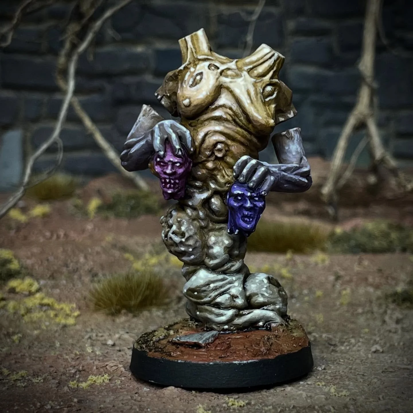 Exquisite Corpse! This bizarre experiment between myself, @gardensofhecate and @wilhelminiatures is back in stock on my website. Link in bio #exquisitecorpse #indieminis #artinminiature #weirdhammer #resinminis