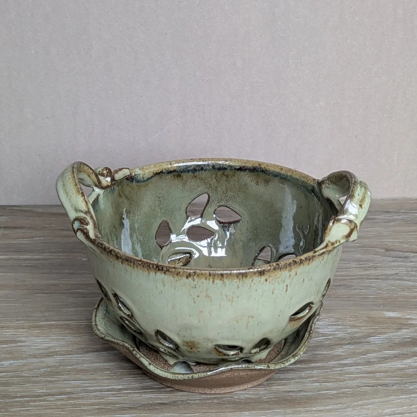 Berry Bowl with Plate