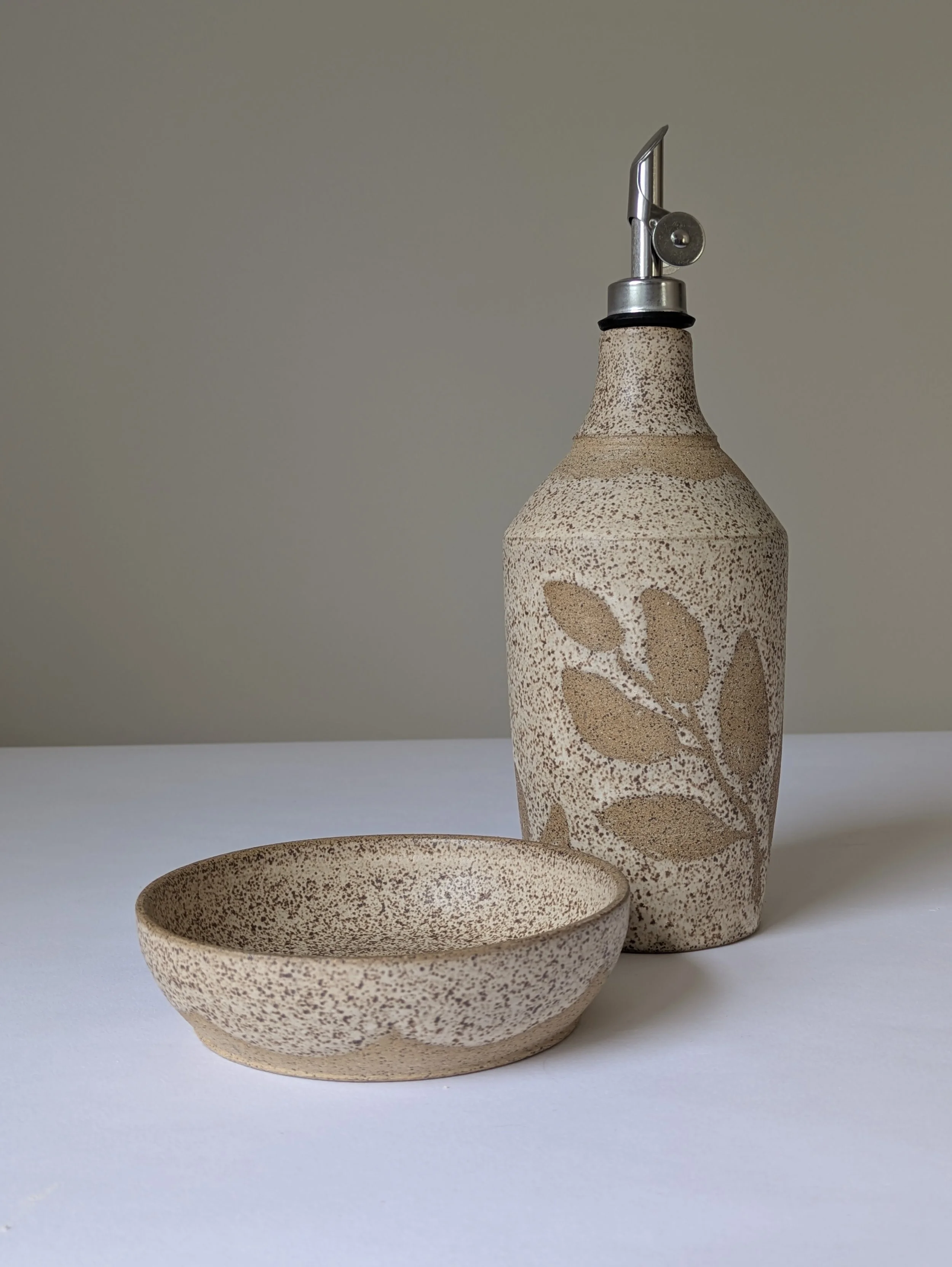 Olive Oil Bottle & Garlic Grater