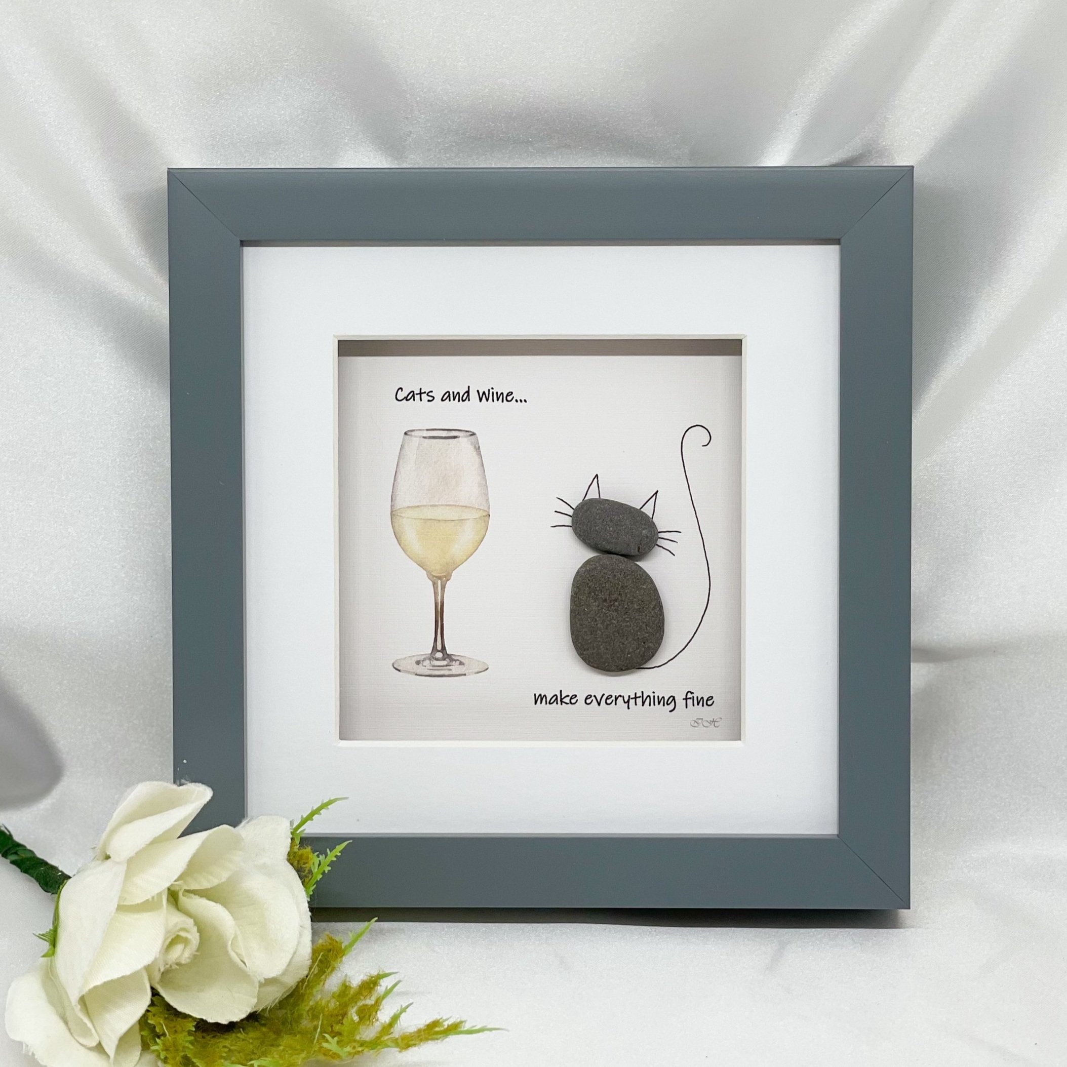 Cats-wine-lover-pebble-art-gift.jpg