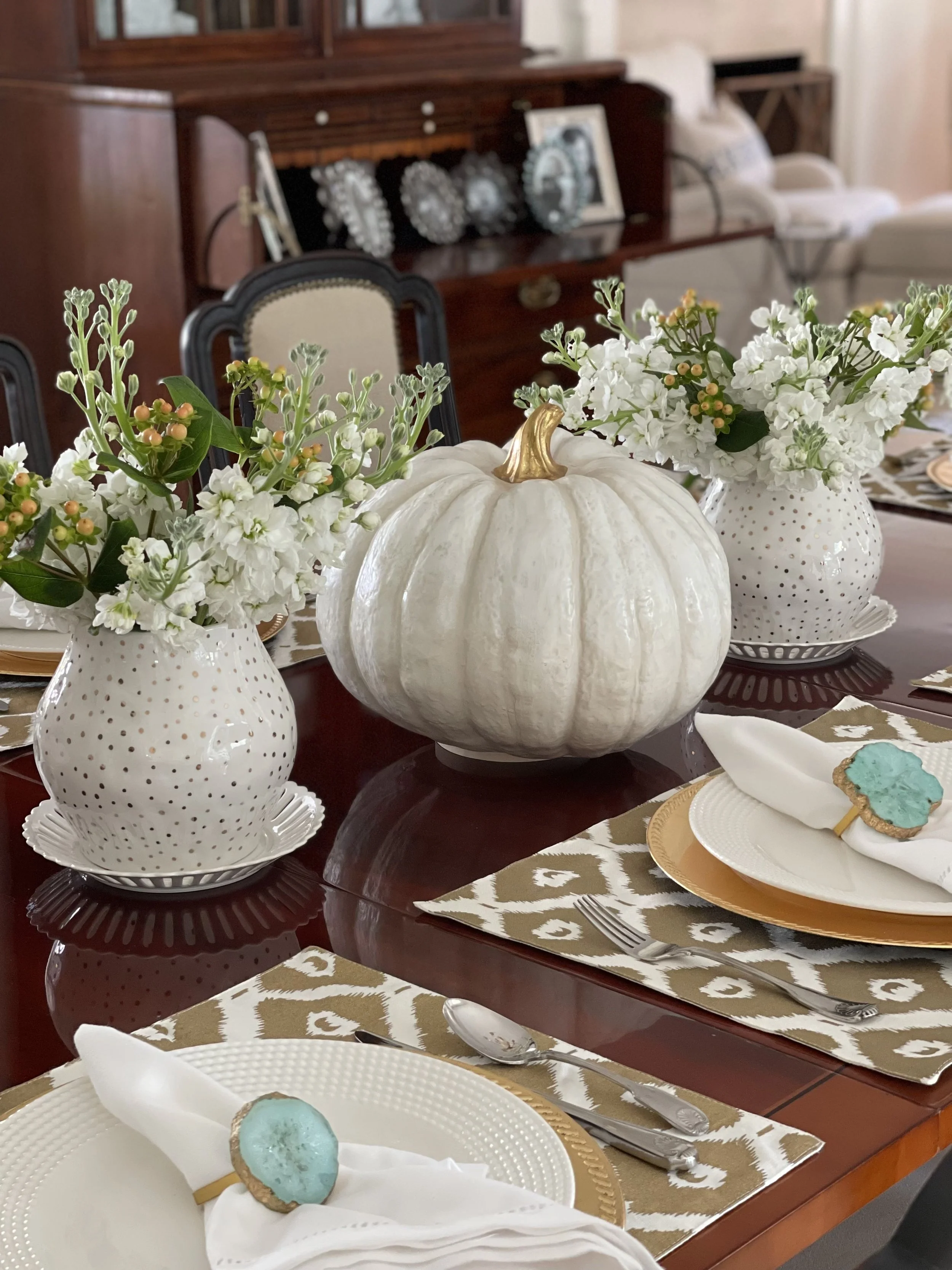 Vintage Halloween Decor Is This Season's Hottest Trend: 7 Spooky Ways to Style It