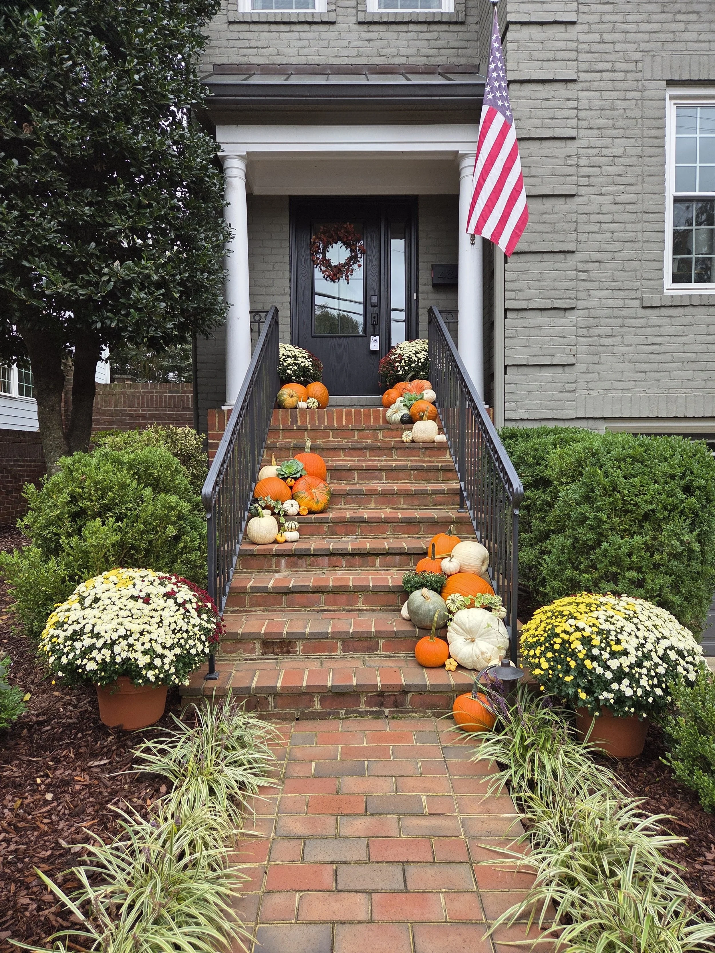 Small Porch, Big Harvest: Fall Decorating Ideas for Cozy Front Steps