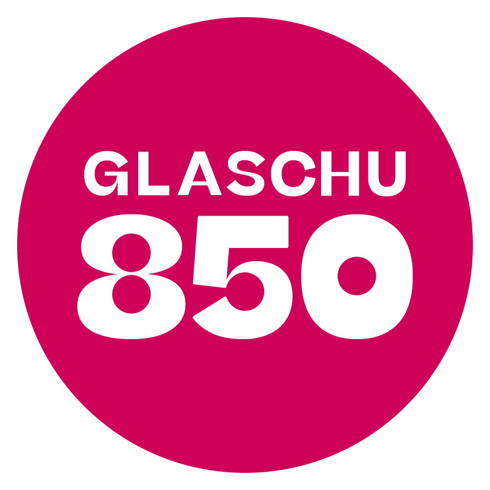 Glaschu translates as Dear Green Place in Gaelic
