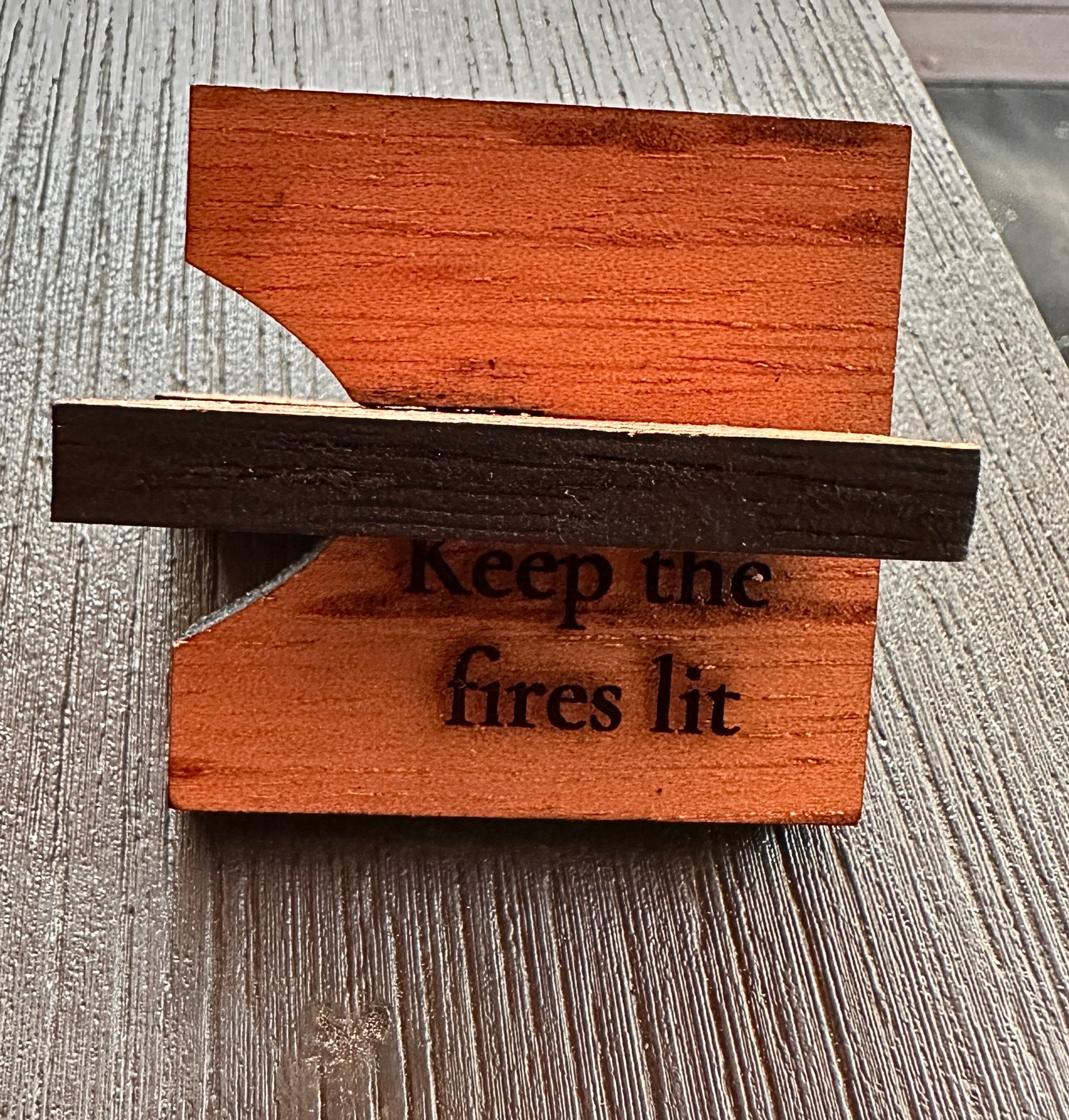 cigar stand.jpg