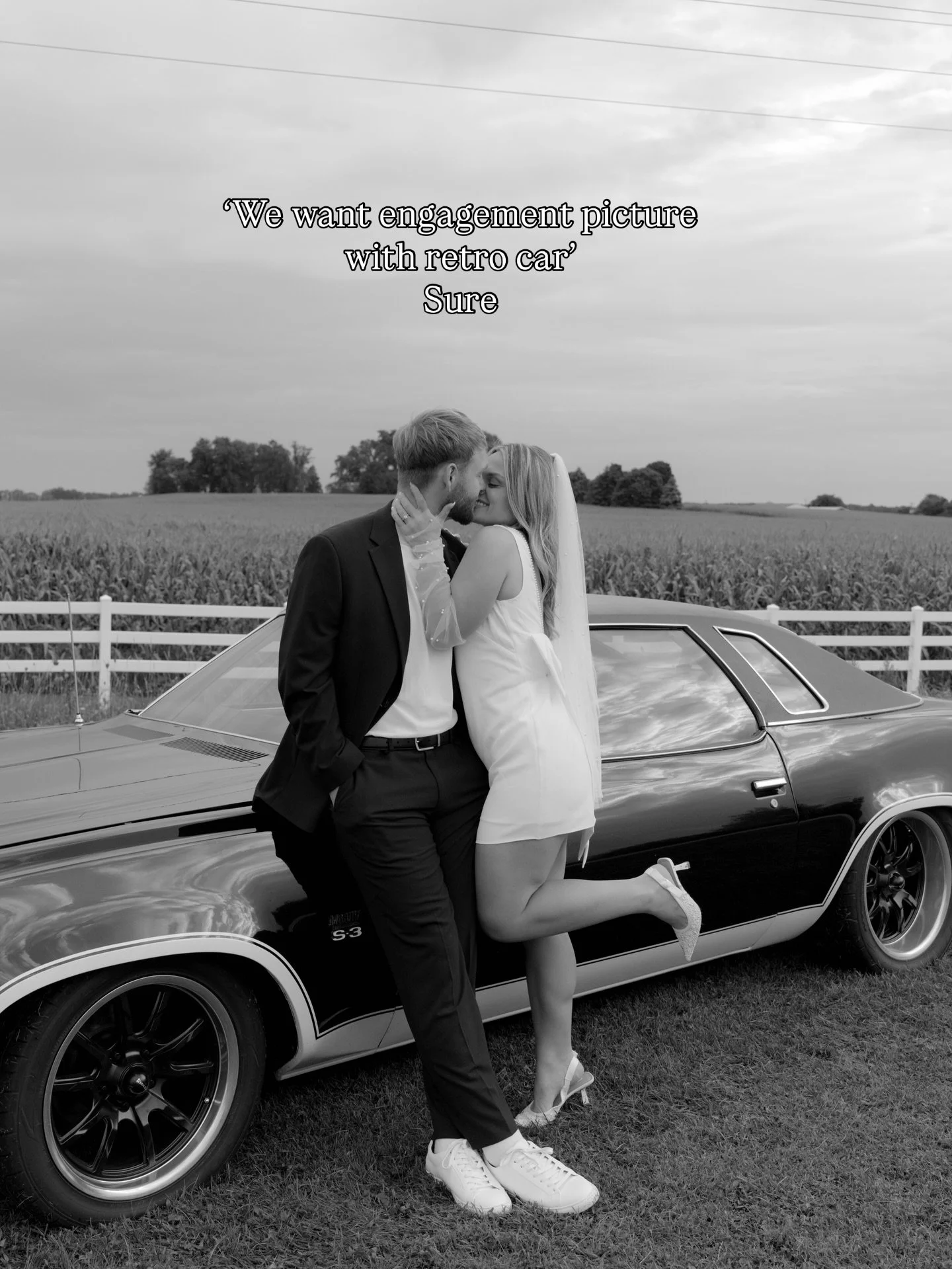 It&rsquo;s your sign to book me as your wedding photographer 

#chicagoweddingphotographer
#milwaukeeweddingphotographer
#wisconsinweddingphotographer
#illinoisweddingphotographer
#midwestweddingphotographer
#engagementphotographer
#chicagocouplespho