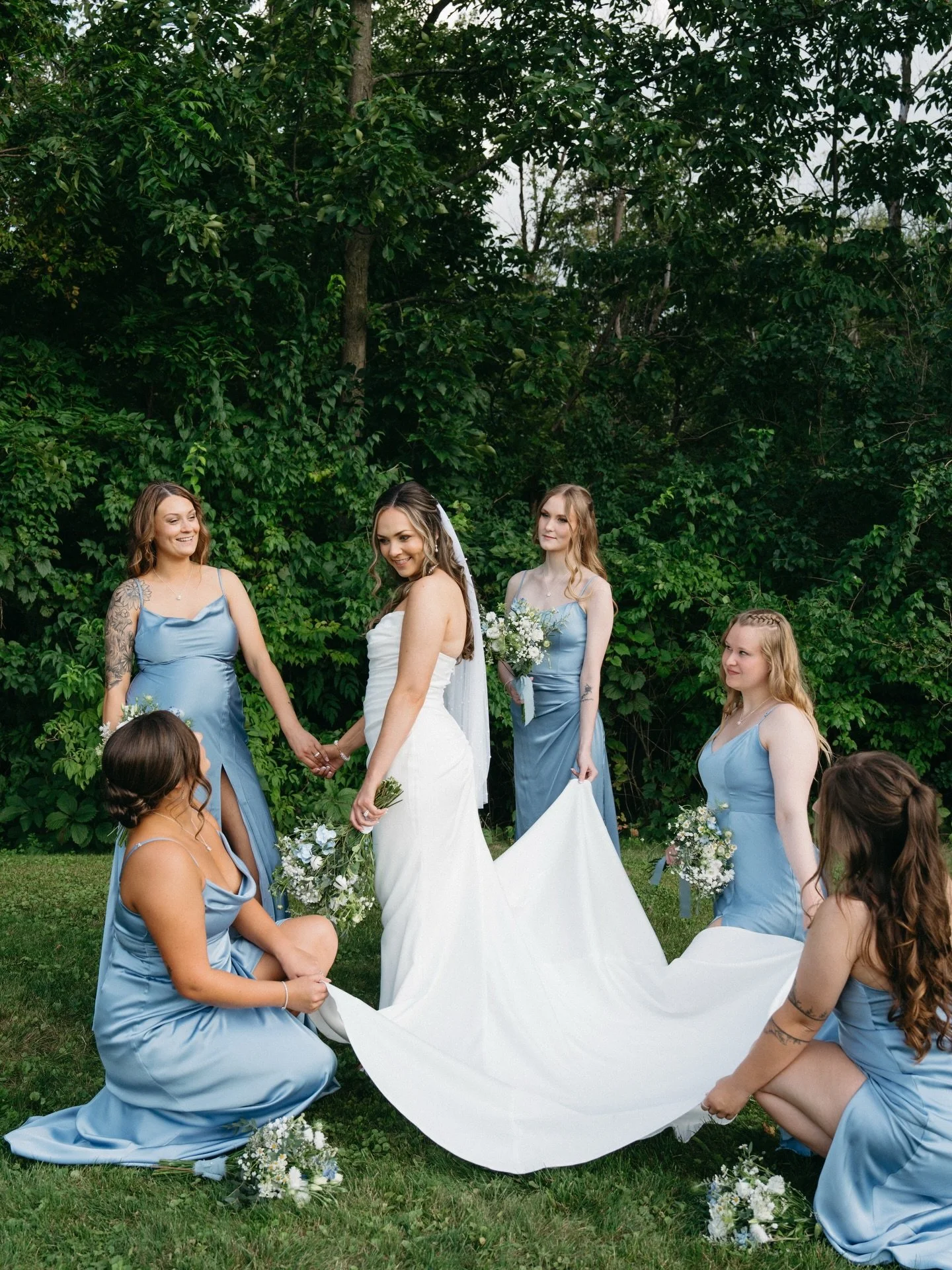 Your girls are the big part of your day. Choose their dresses wisely 💙.

chicagoweddingphotographer
#milwaukeeweddingphotographer
#wisconsinweddingphotographer
#illinoisweddingphotographer
#midwestweddingphotographer
#engagementphotographer
#chicago