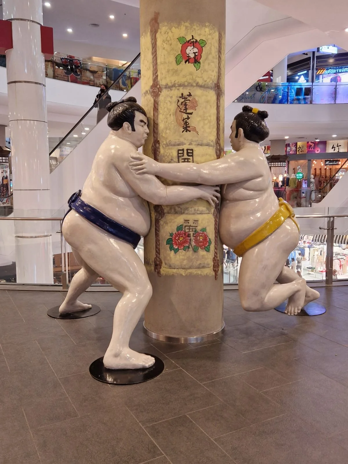 mall.jpg