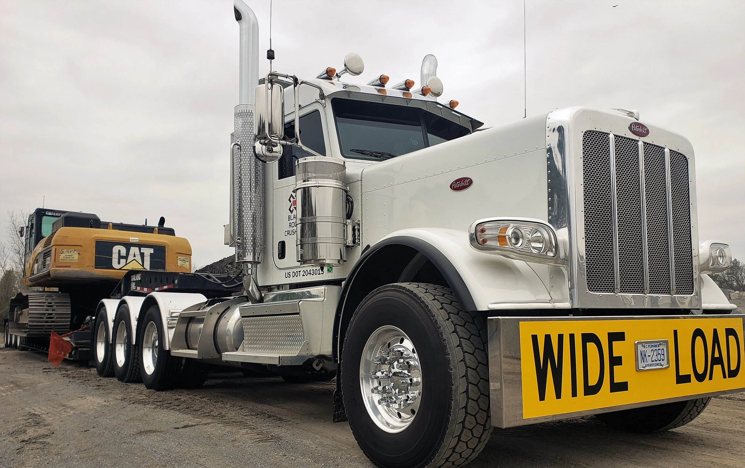 Heavy Hauling Equipment Transport