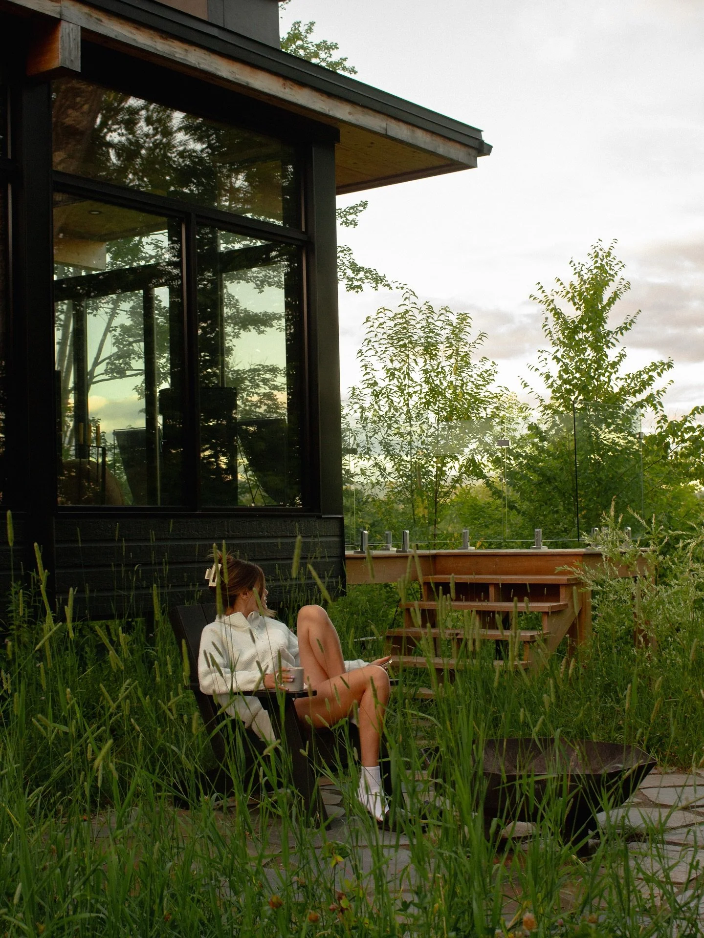 Quiet nights surrounded by nature 🌿

#chalet #chaletstyle #quebec #travelugc #travelphotography #travelcouple #anywherewithyou