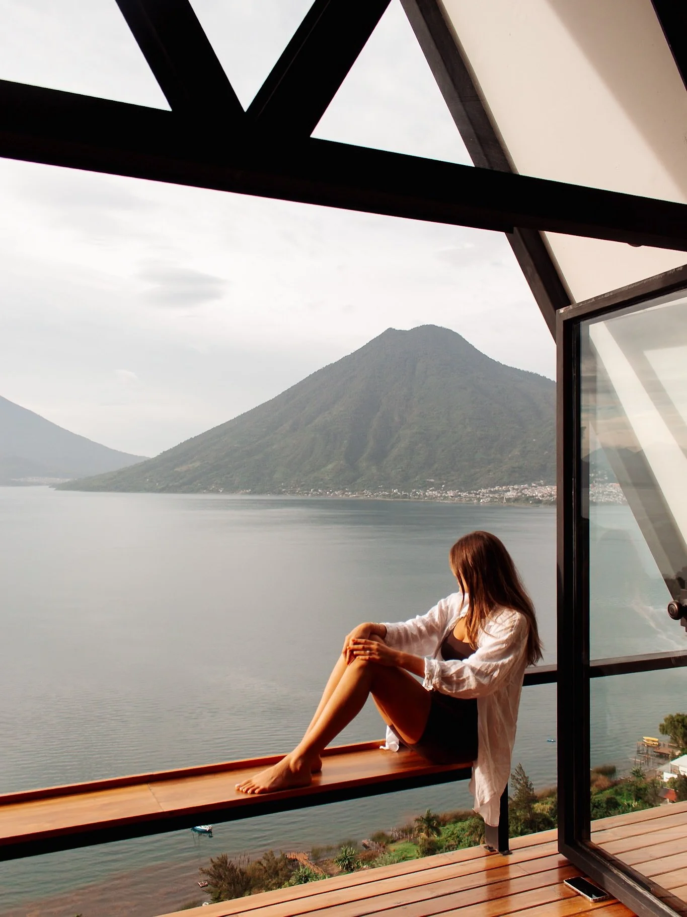 Sorry, but these views are still blowing our minds! 🤩🤩

This airbnb is a MUST if you&rsquo;re in San Marcos! @amateatitlan