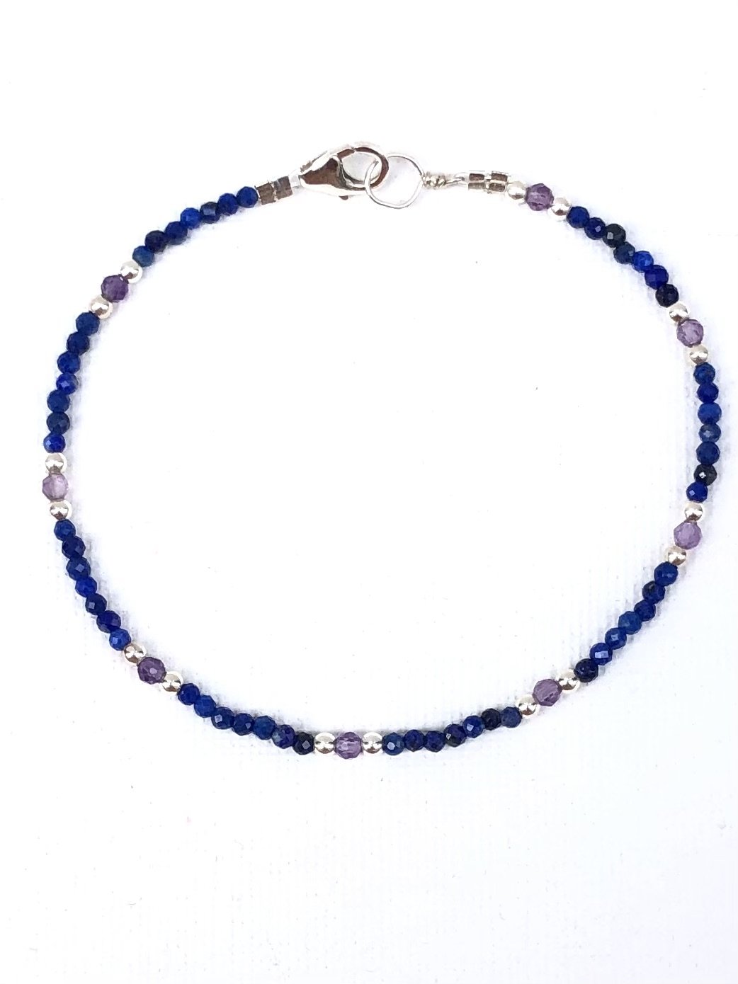 Tinie en lapis Lazuli