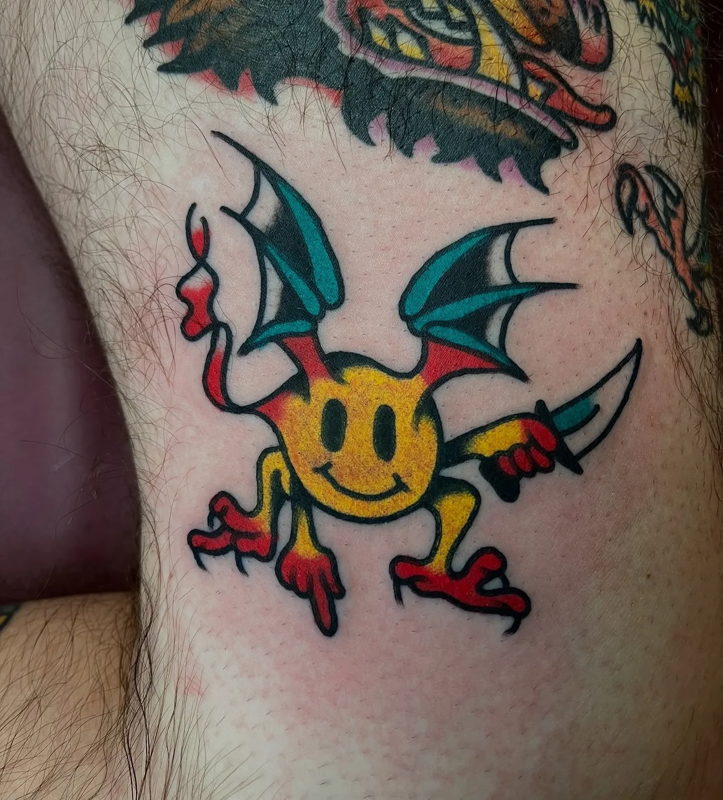 Some fun ones from this weekend! Old comic book design turned Spaulding and Rodger&rsquo;s turned smilie face stacked up with my dog @caseywaynetattoos followed up with a baby dragon from my flash and a few healed ones. Thank you to everyone that get