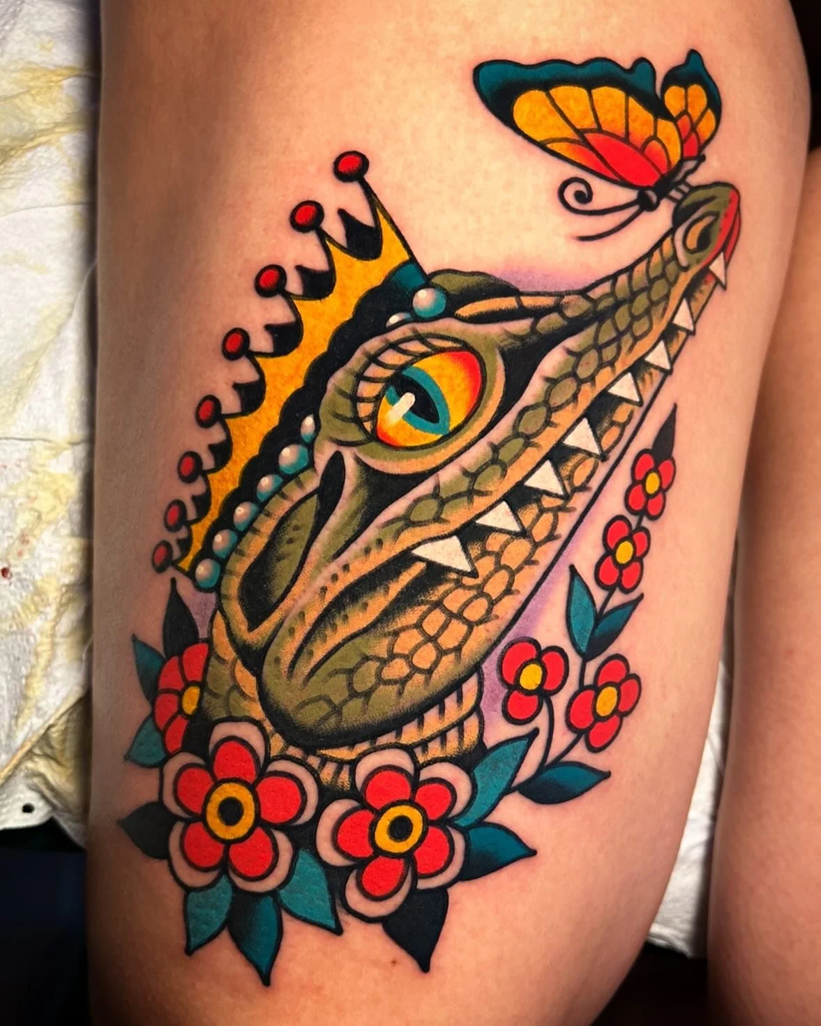 Caiman gal-ligator tattooed yesterday for Leslie, thank you so much for always getting fun ones 💅💅💅 @sweetandsourtattoo @amigosmfg @kingpintattoosupply #kingpintattoosupply