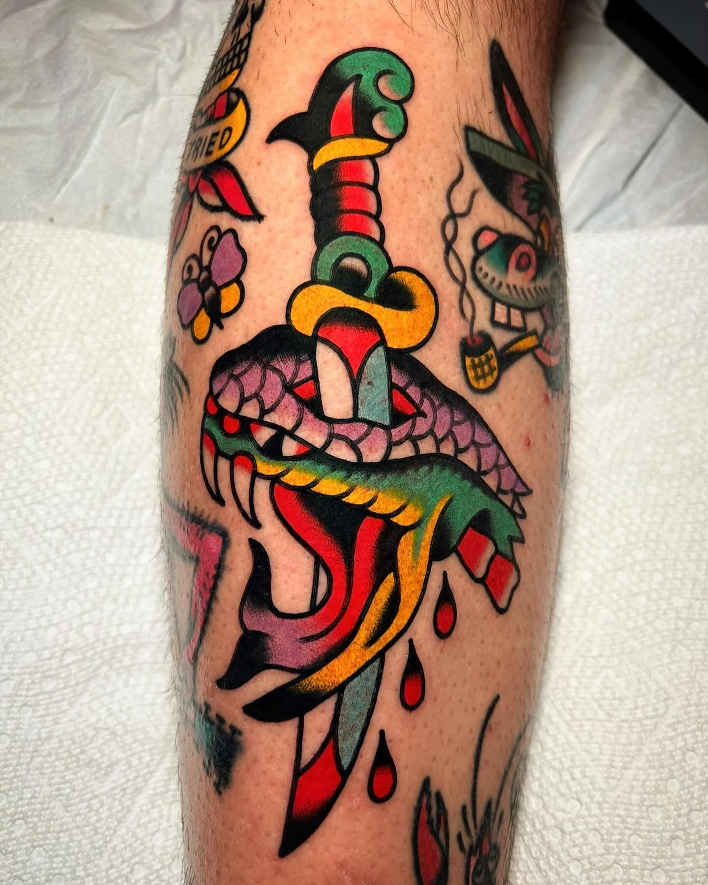 One of my all time favorite motifs to tattoo, thank you Christie for seeing the vision 💅💅💅 @sweetandsourtattoo @amigosmfg @kingpintattoosupply #kingpintattoosupply