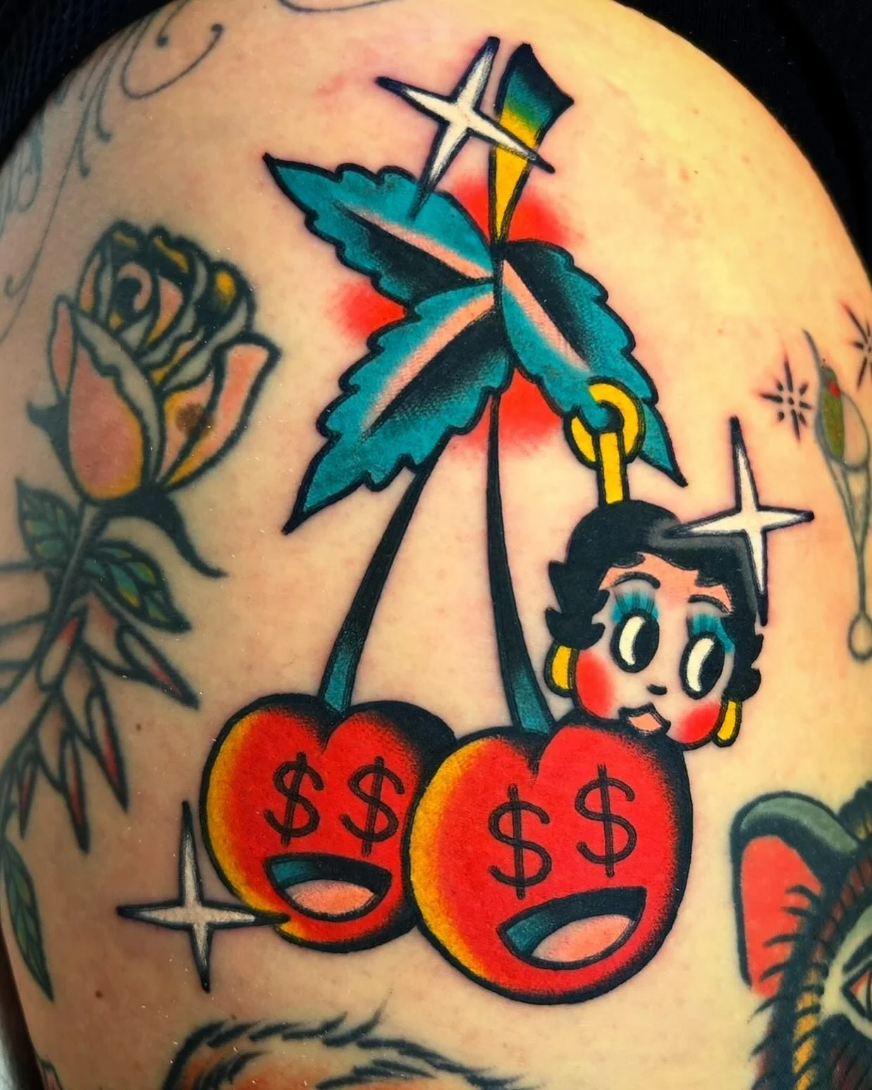 A tattoo that I tattooed on Kelly, thank you again!! I&rsquo;m still on paternity leave after the birth of mine and @of.mars newest edition last week, but if you need me for anything I can be reached via DM or text 🙂 @sweetandsourtattoo @amigosmfg @