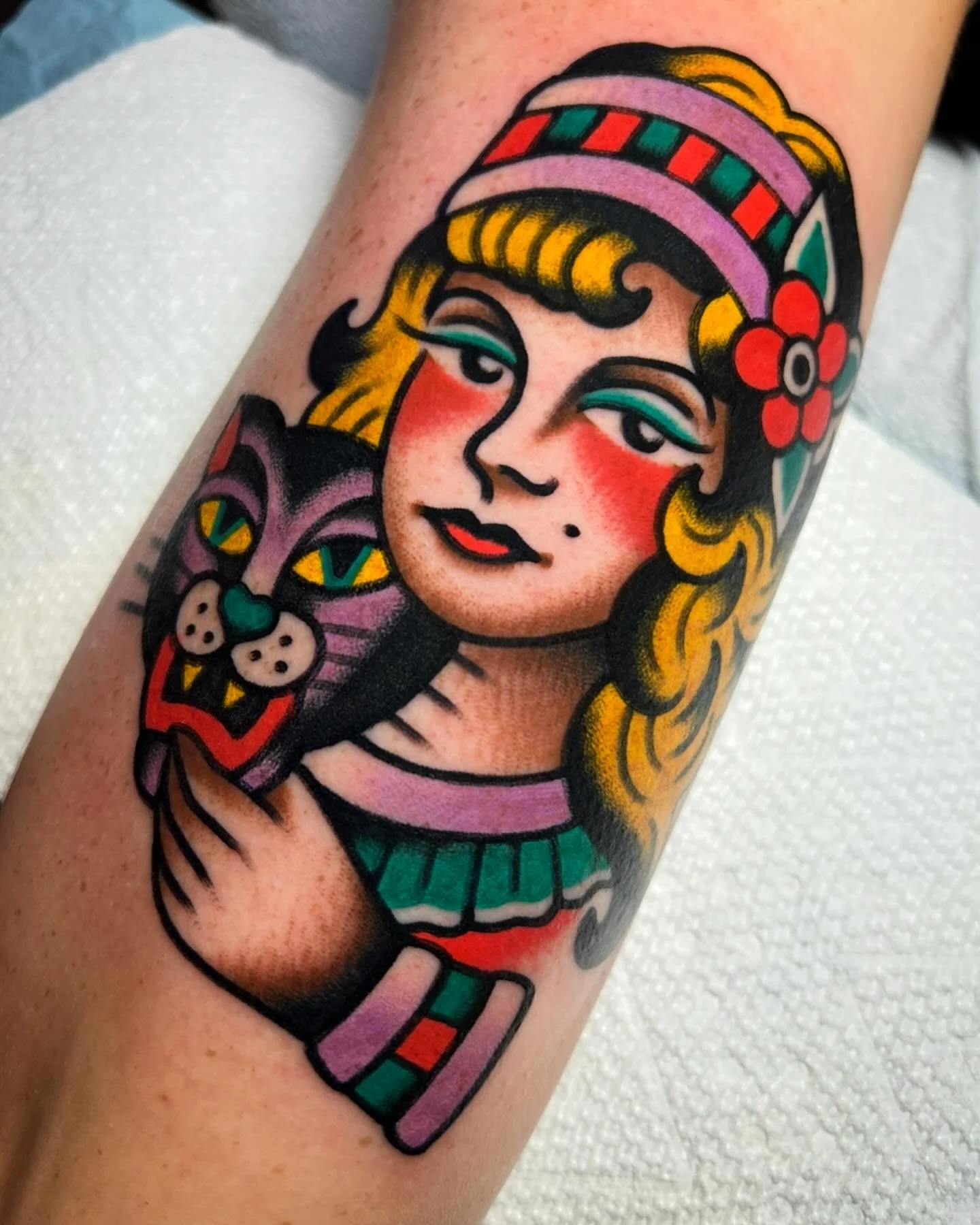 Some recent tattooing done at the magic palace that is @sweetandsourtattoo and a bonus healed stomach tattoo! Thank you everybody for keeping me SO busy, having a newborn and juggling everything has been a lot tougher this go around, but I&rsquo;m tr